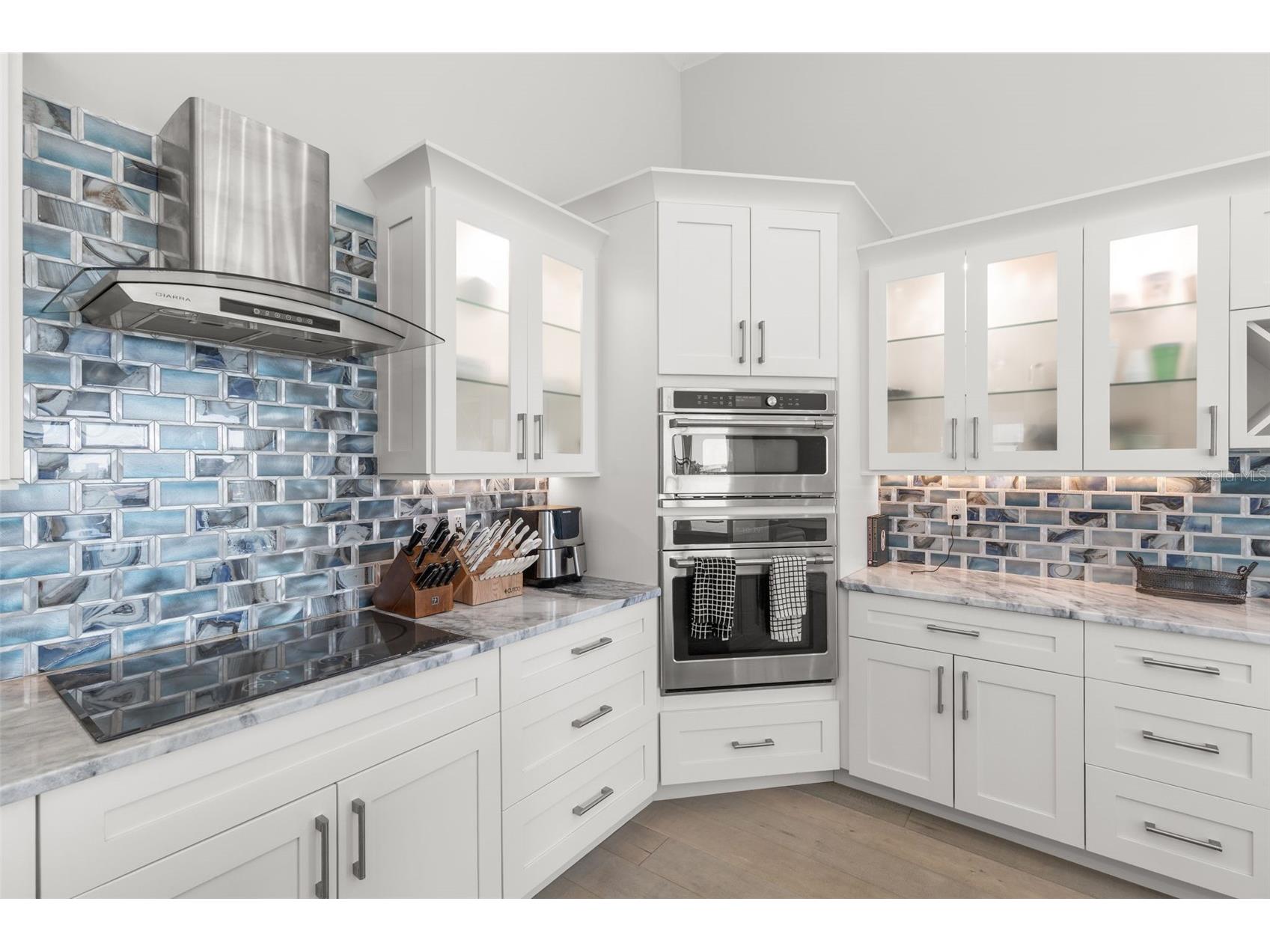 7966 1st Avenue S Saint Petersburg FL 33707 TB8471037 image7