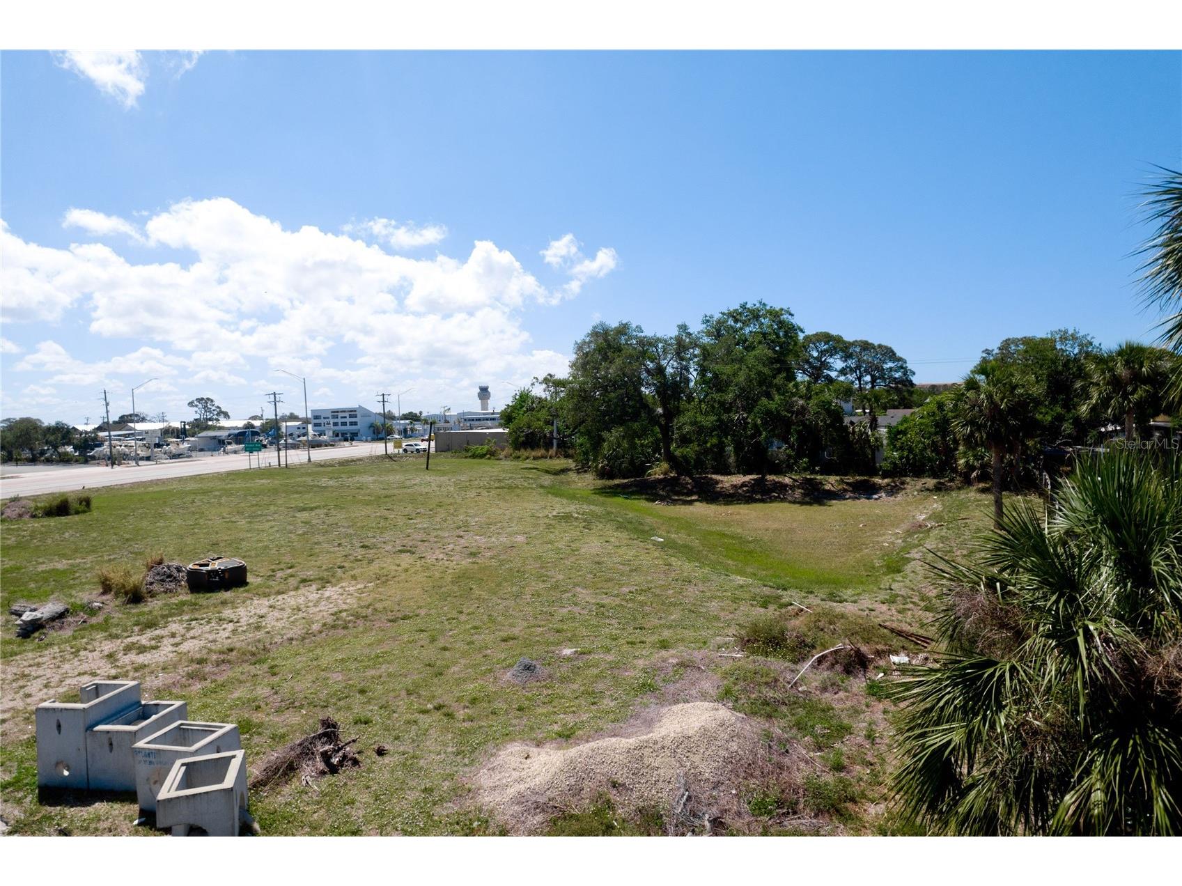 7972 N Tamiami Trail Sarasota FL 34243 A4693413 image4