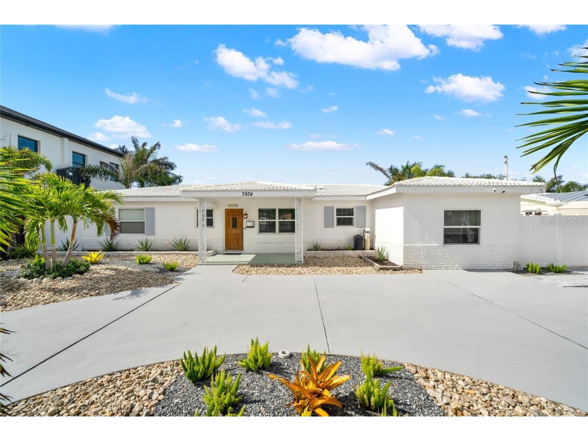 7974 1st Avenue S Saint Petersburg FL 33707 U8203297 image1