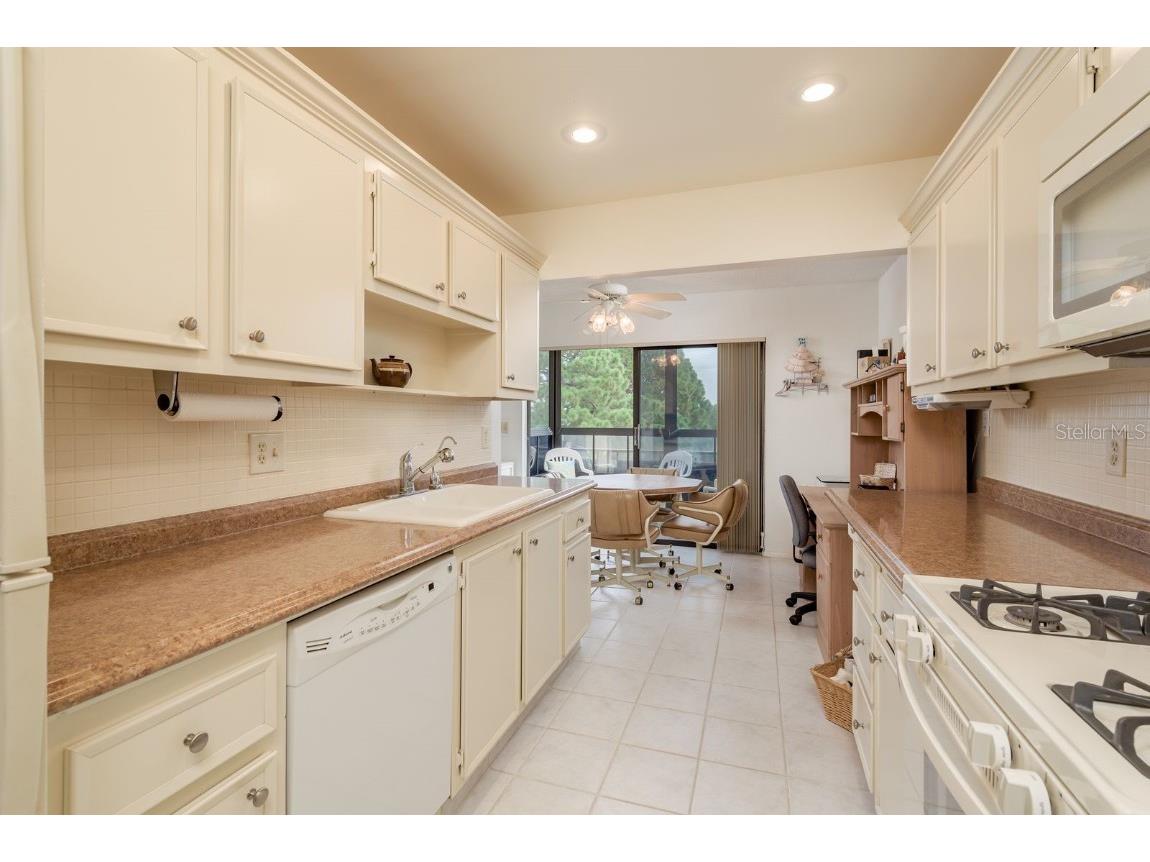 7975 58th Avenue N #403 Saint Petersburg FL 33709 TB8407555 image13