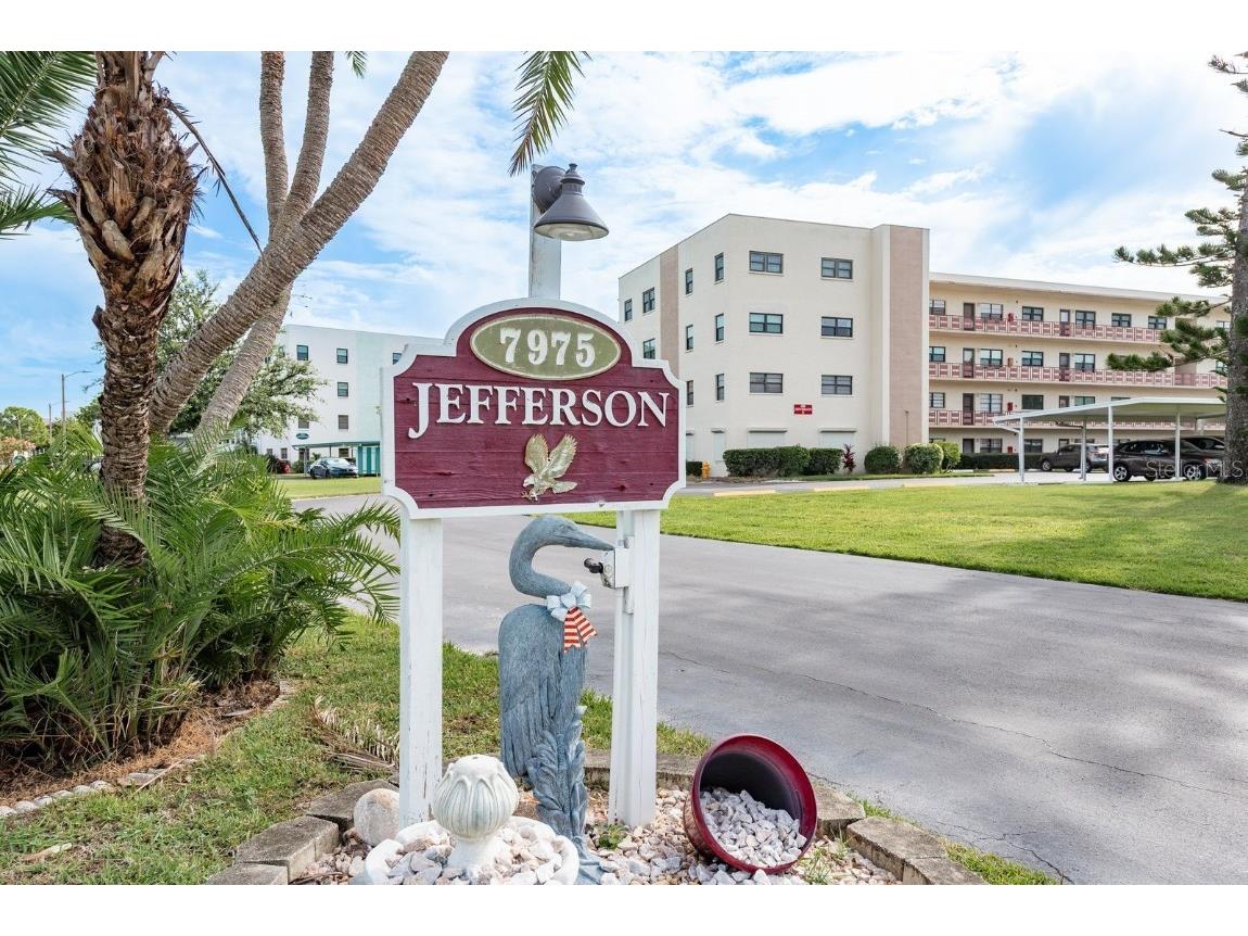 7975 58th Avenue N #403 Saint Petersburg FL 33709 TB8407555 image3