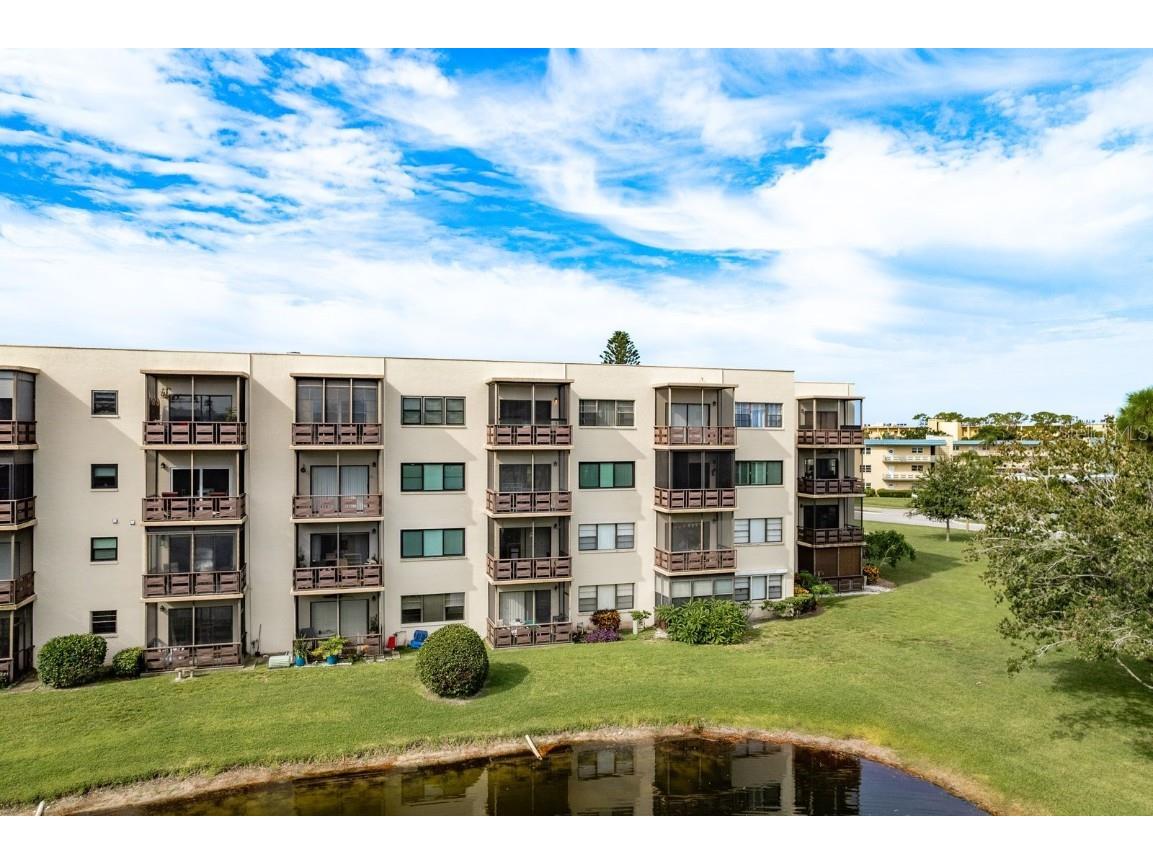 7975 58th Avenue N #403 Saint Petersburg FL 33709 TB8407555 image48