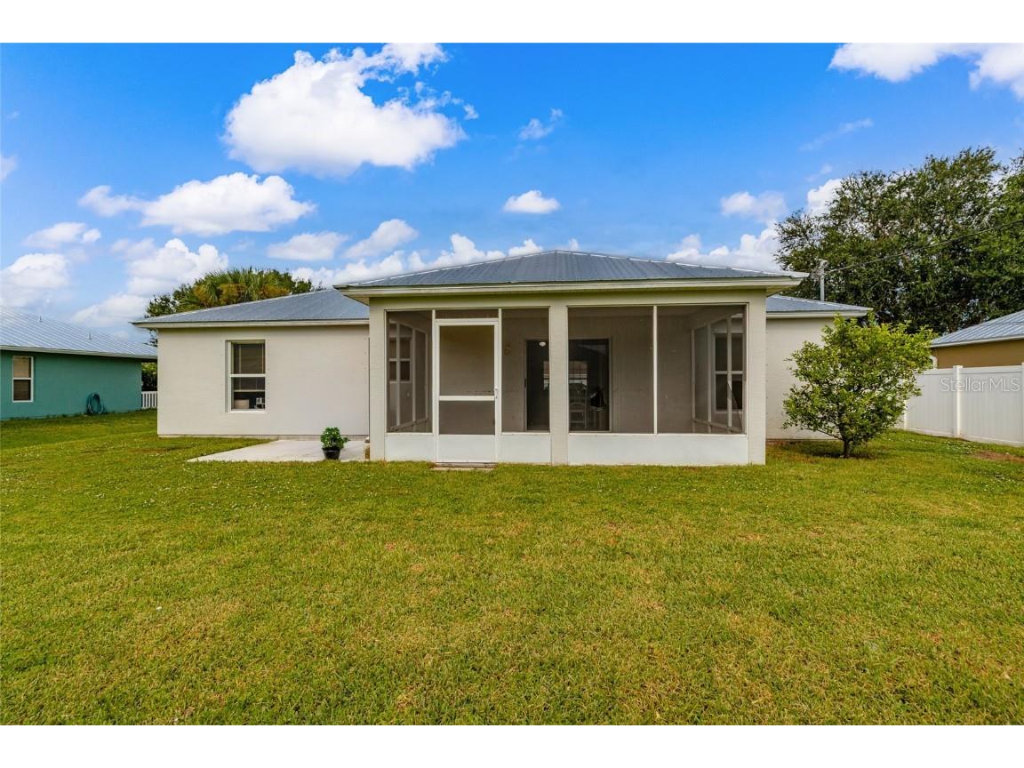 7976 105th Court Vero Beach FL 32967 TB8424017 image32