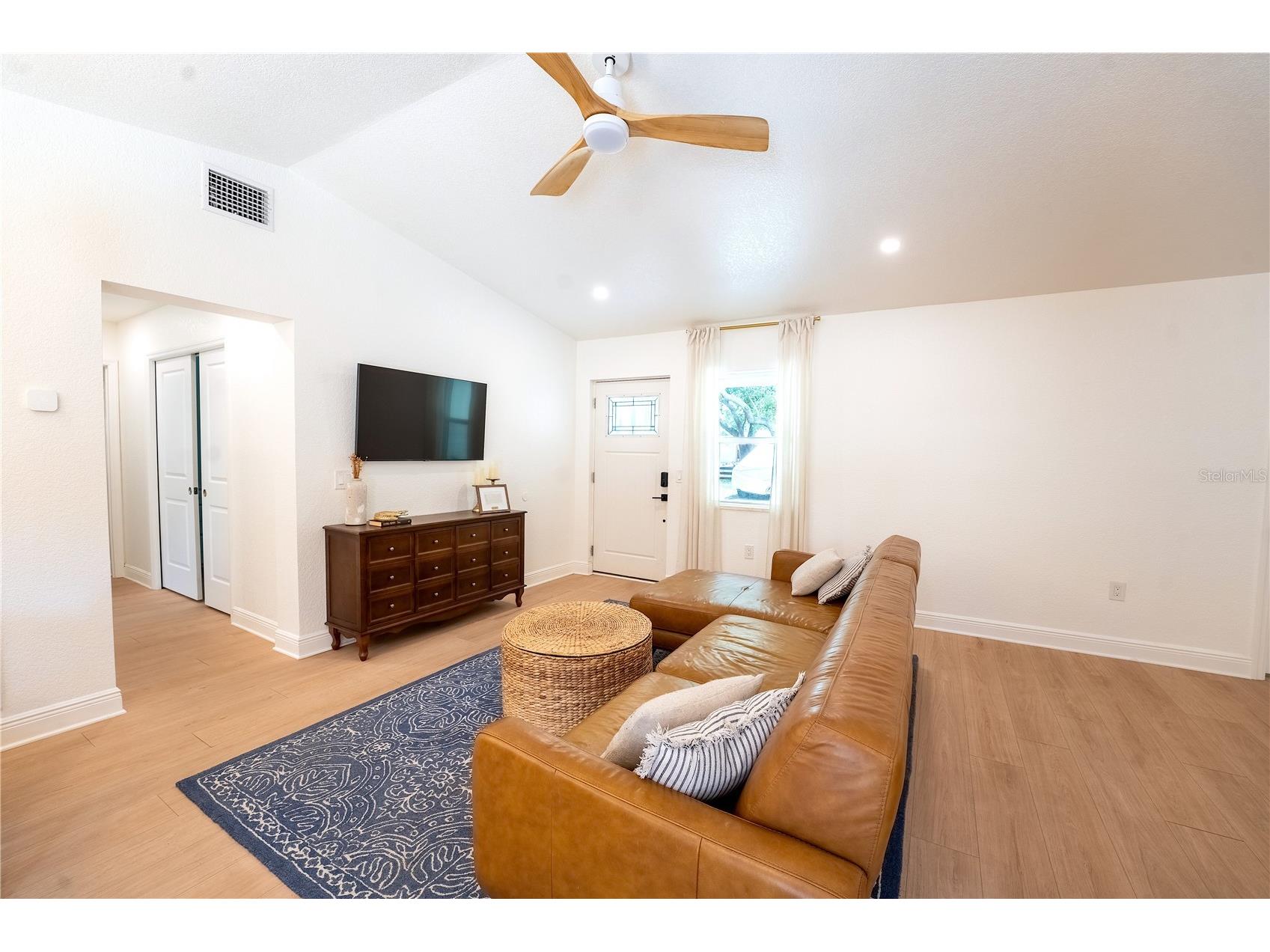 7979 48th Avenue N Saint Petersburg FL 33709 TB8506677 image3