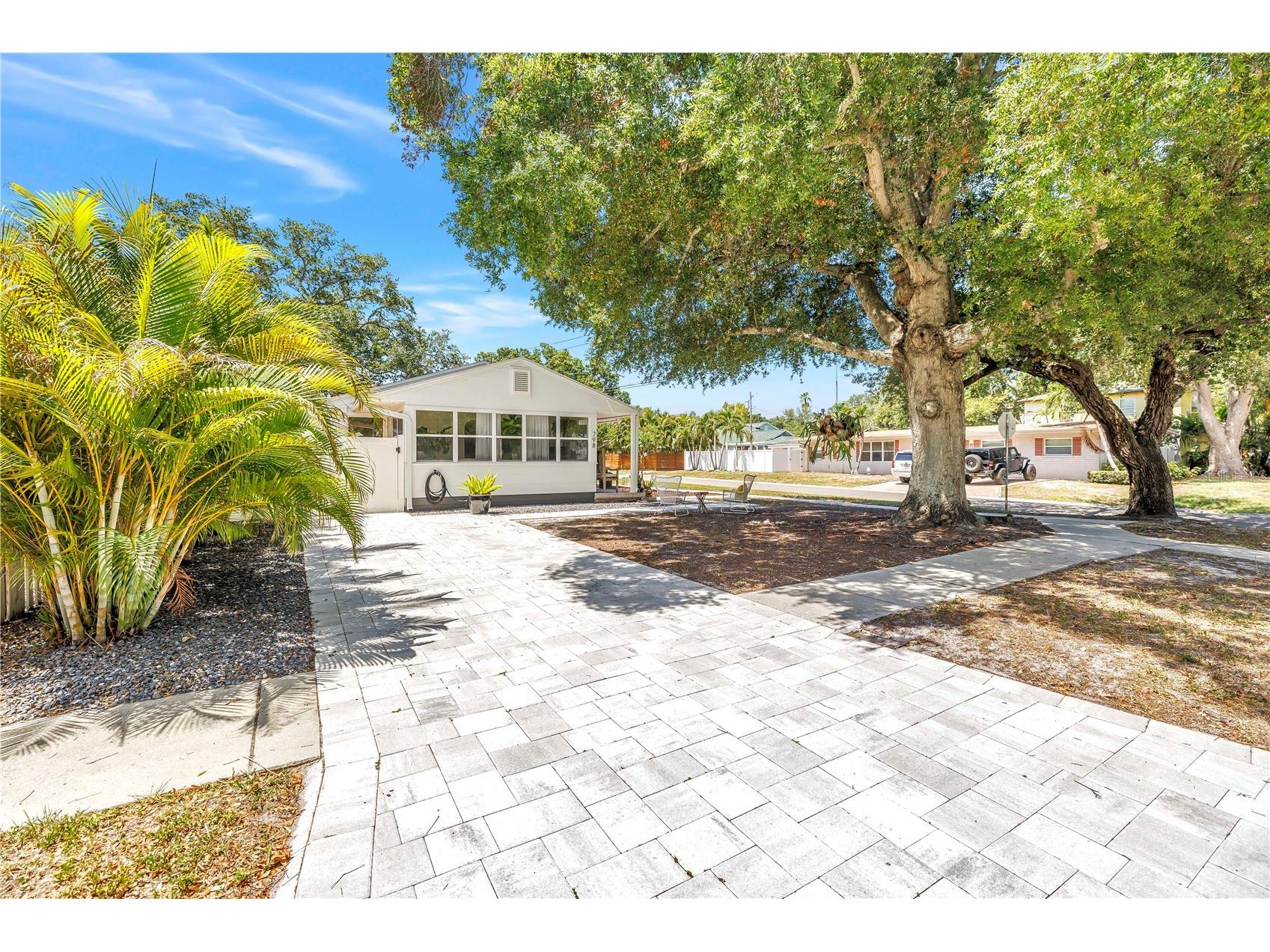 798 45th Avenue N Saint Petersburg FL 33703 TB8513013 image2