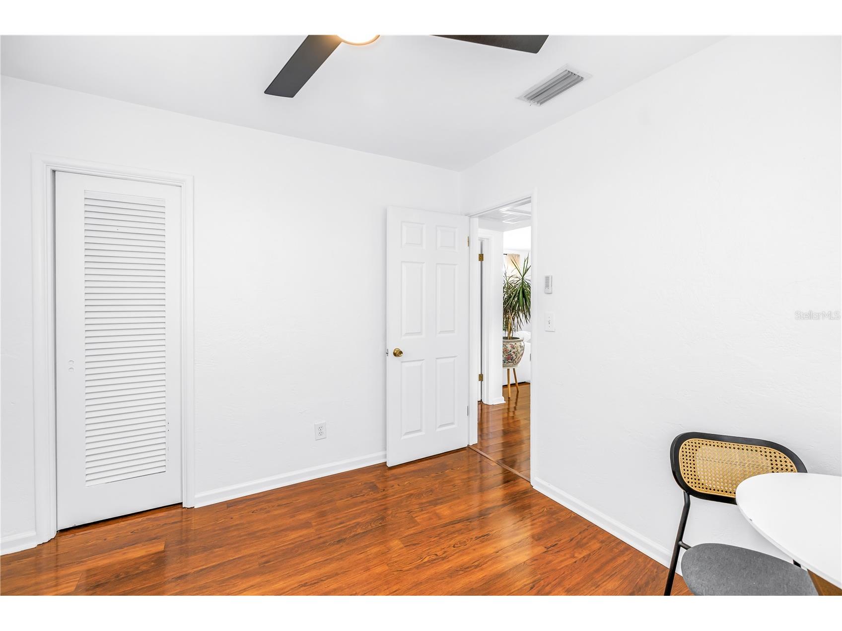 798 45th Avenue N Saint Petersburg FL 33703 TB8513013 image24