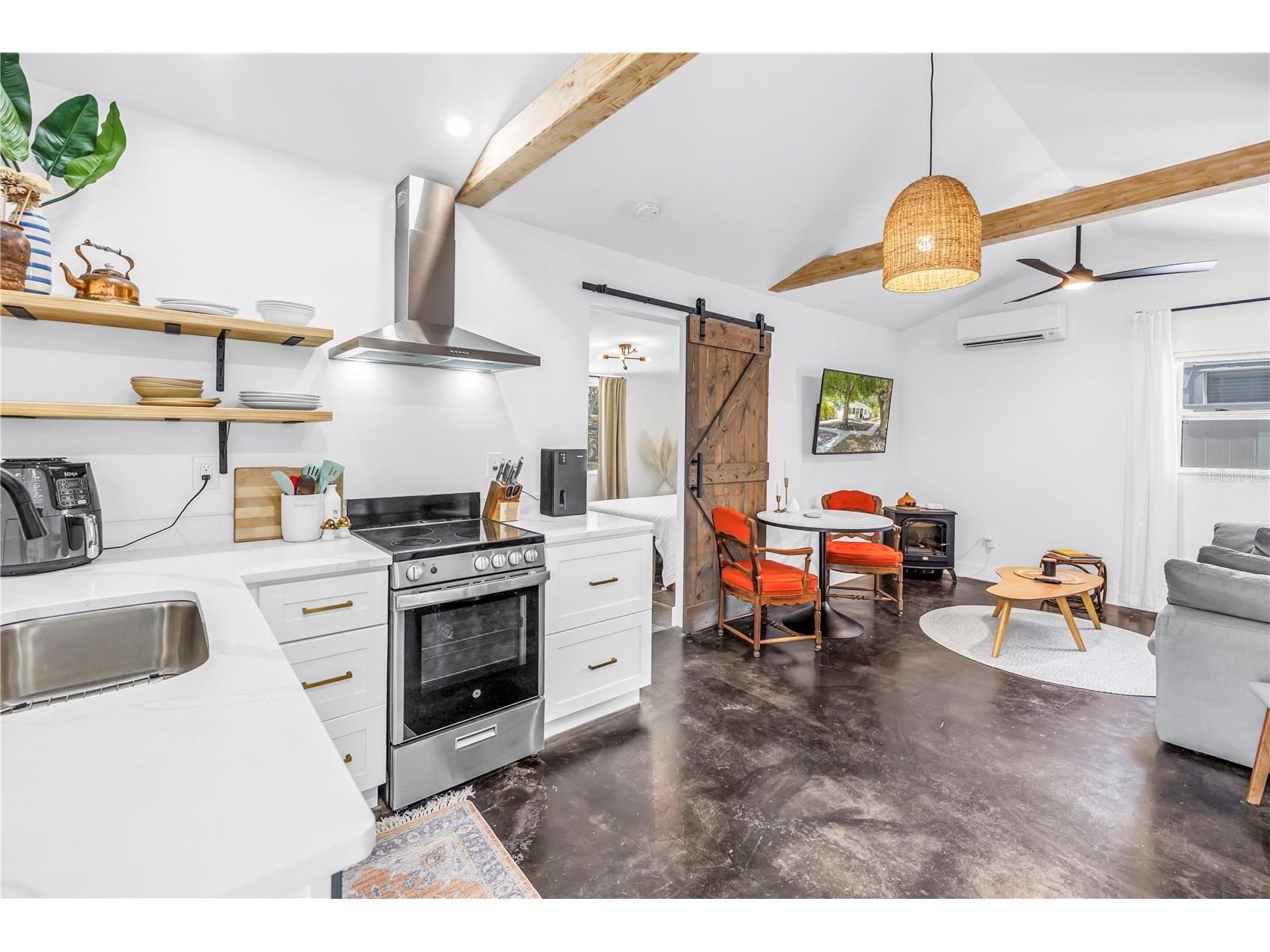 798 45th Avenue N Saint Petersburg FL 33703 TB8513013 image32