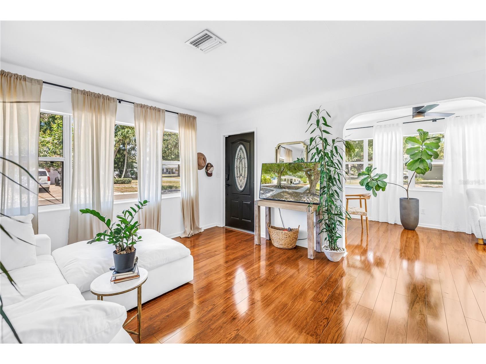 798 45th Avenue N Saint Petersburg FL 33703 TB8513013 image9