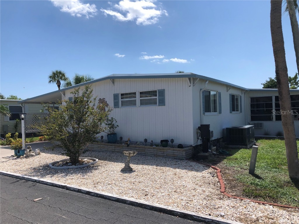 798 Cervina Drive N Venice FL 34285 N6128303 image1