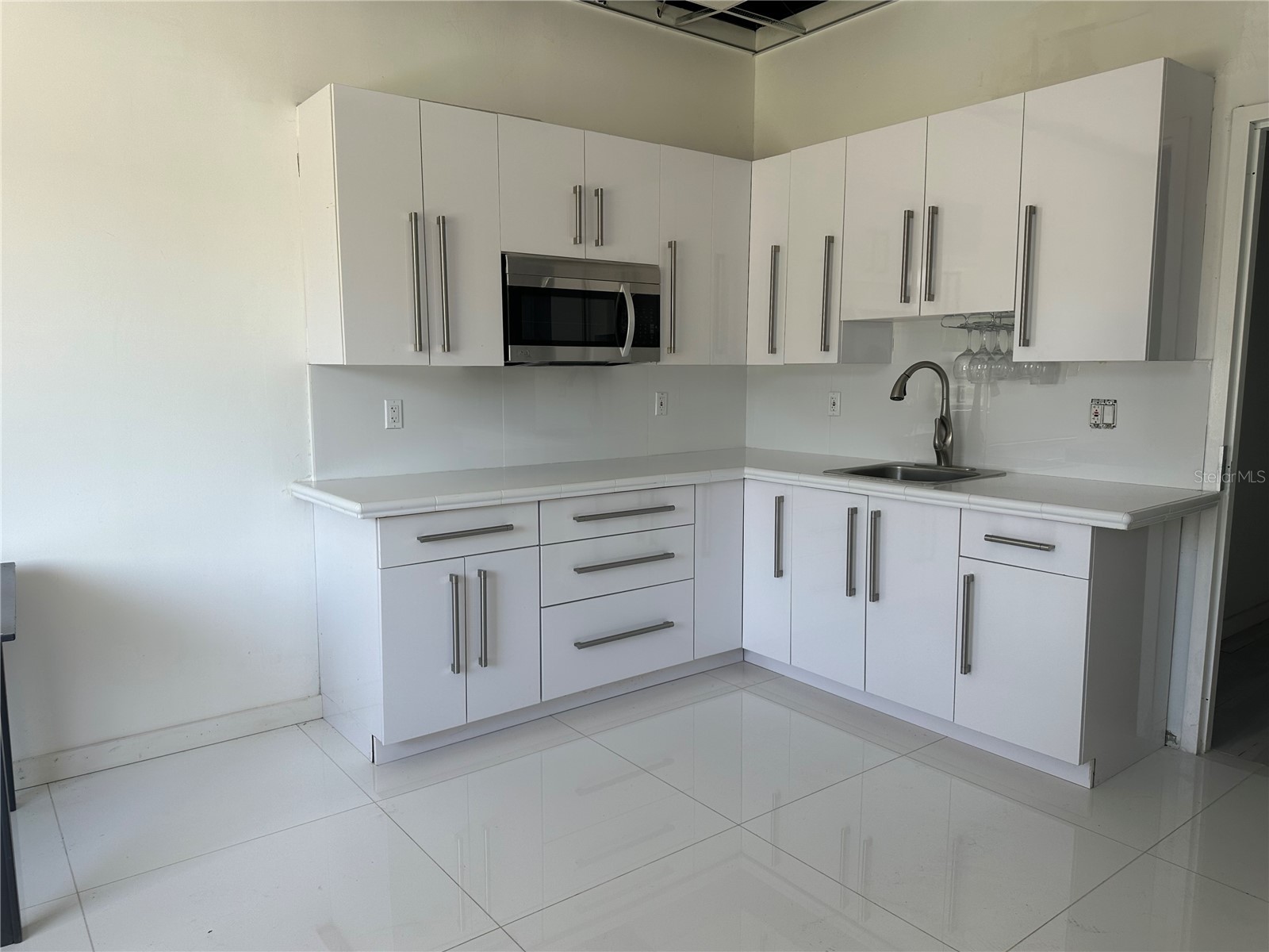 798 N Semoran Boulevard Orlando FL 32807 S5140787 image2