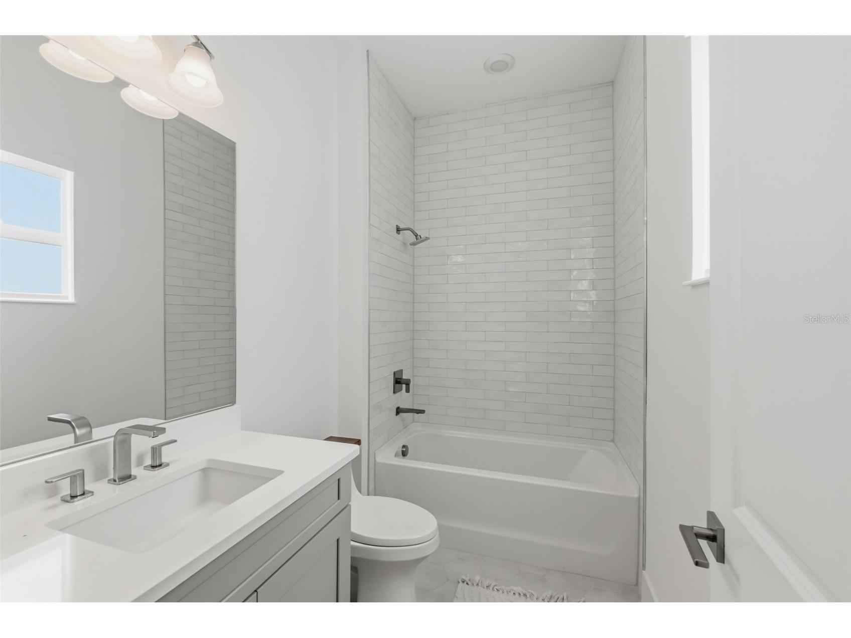 7982 Redonda Loop Bradenton FL 34202 A4680019 image43