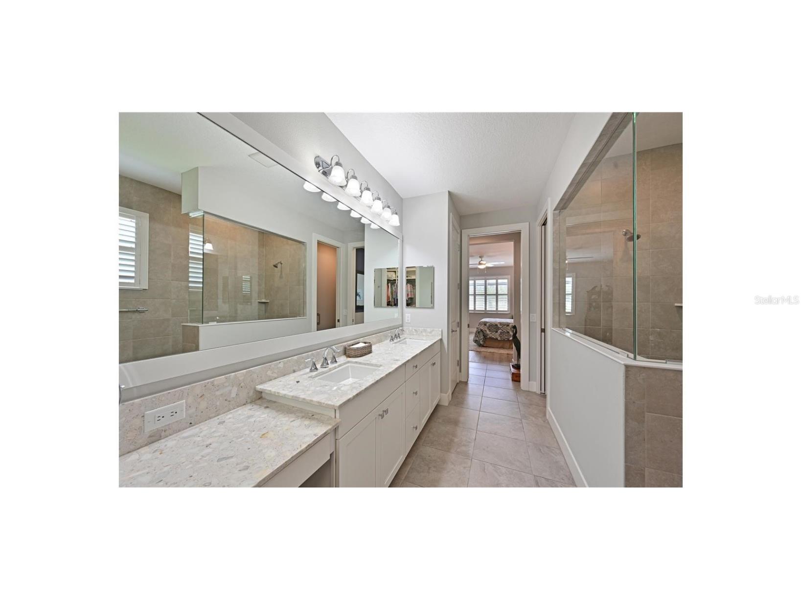 7983 Sandstar Way Sarasota FL 34240 - LAKE KINGFISHER A4656049 image19