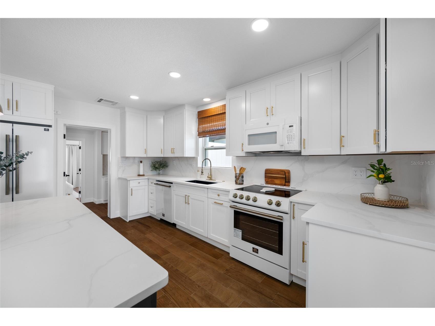 7984 1st Avenue S Saint Petersburg FL 33707 TB8493374 image14