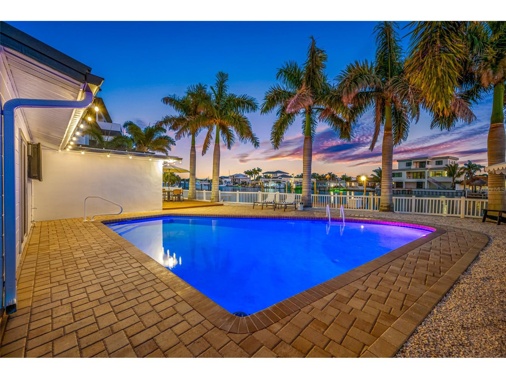 7984 1st Avenue S Saint Petersburg FL 33707 TB8493374 image59