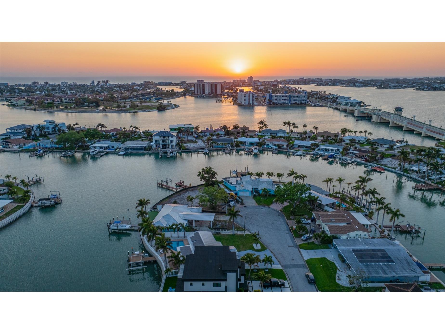 7984 1st Avenue S Saint Petersburg FL 33707 TB8493374 image66