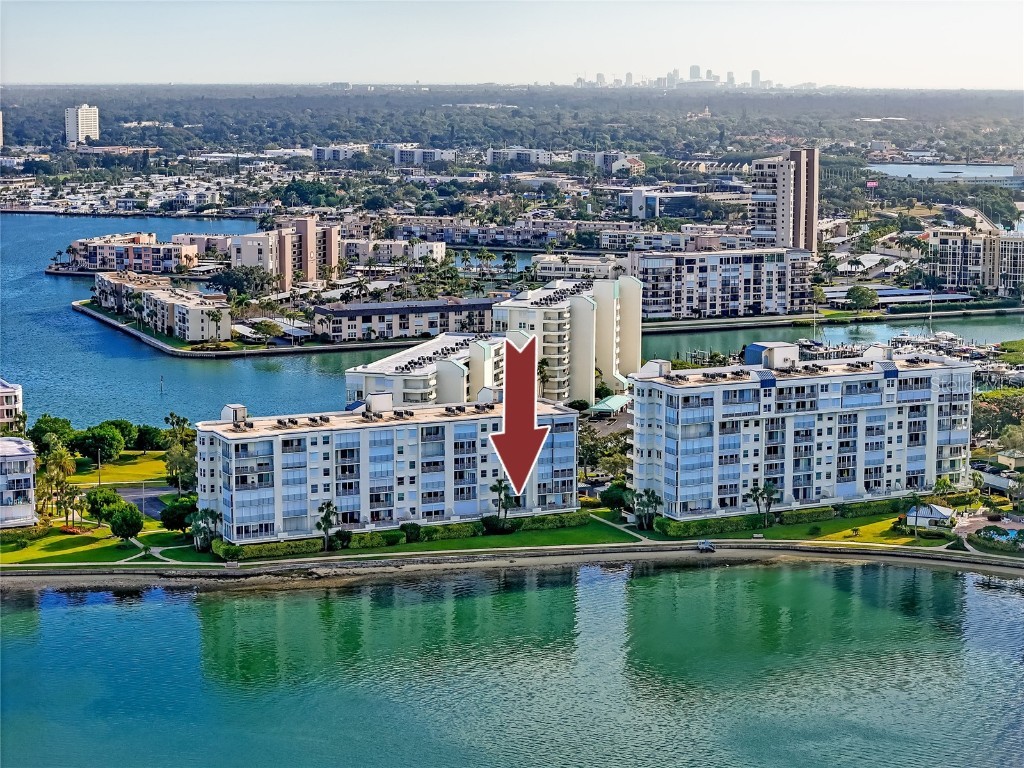 7984 Sailboat Key Boulevard S #102 South Pasadena FL 33707 - INTERCOASTAL/BOCA CIEGA BAY U8219320 image1