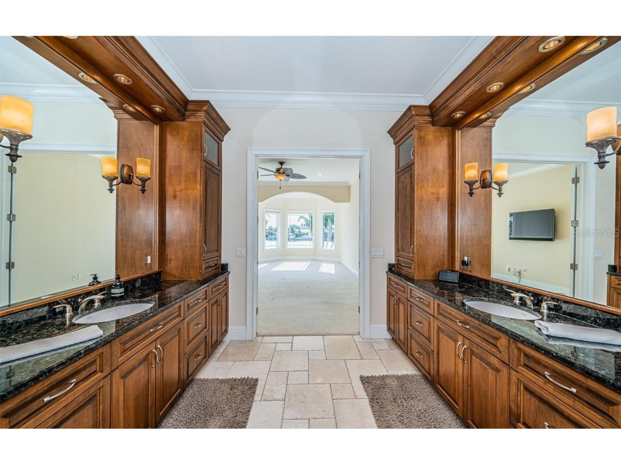 7986 9th Avenue S Saint Petersburg FL 33707 - BOCA CIEGA BAY TB8455716 image36