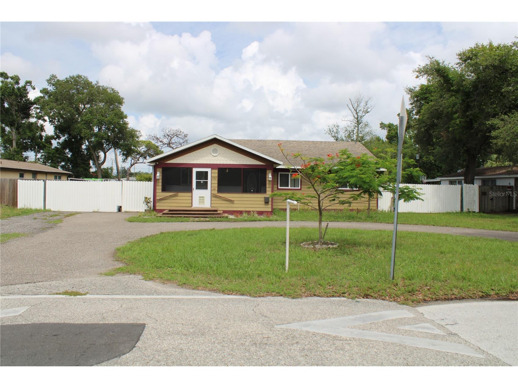 7987 63rd Street N Pinellas Park FL 33781 TB8514176 image2