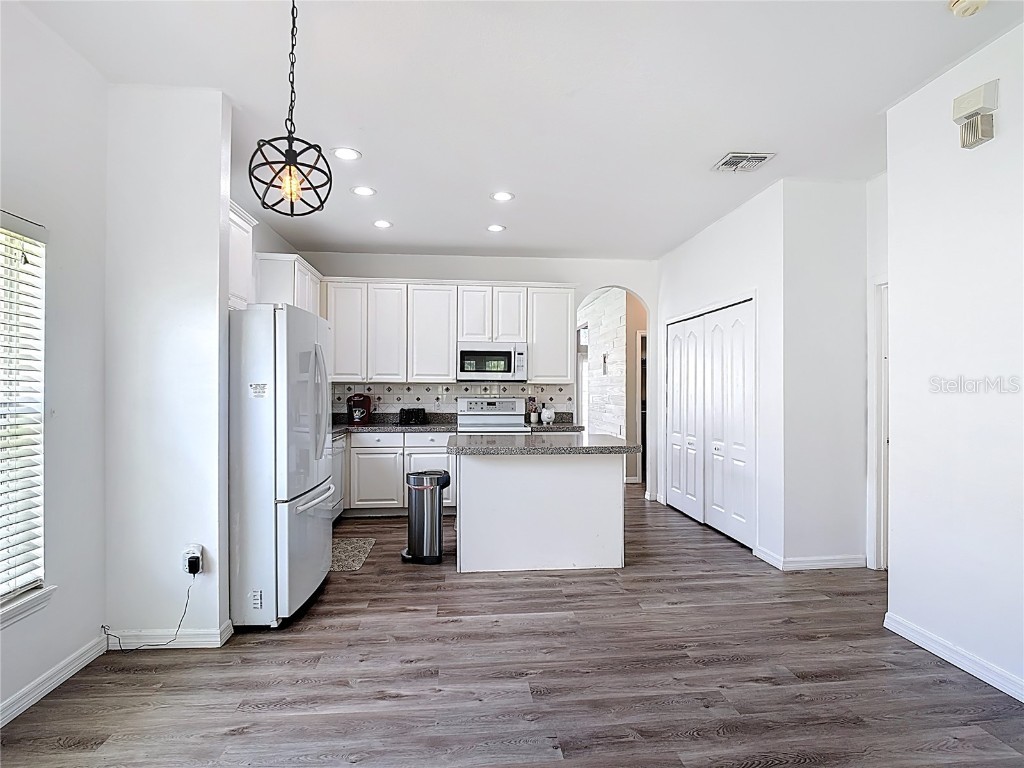 799 Hacienda Circle Kissimmee FL 34741 O6323880 image14