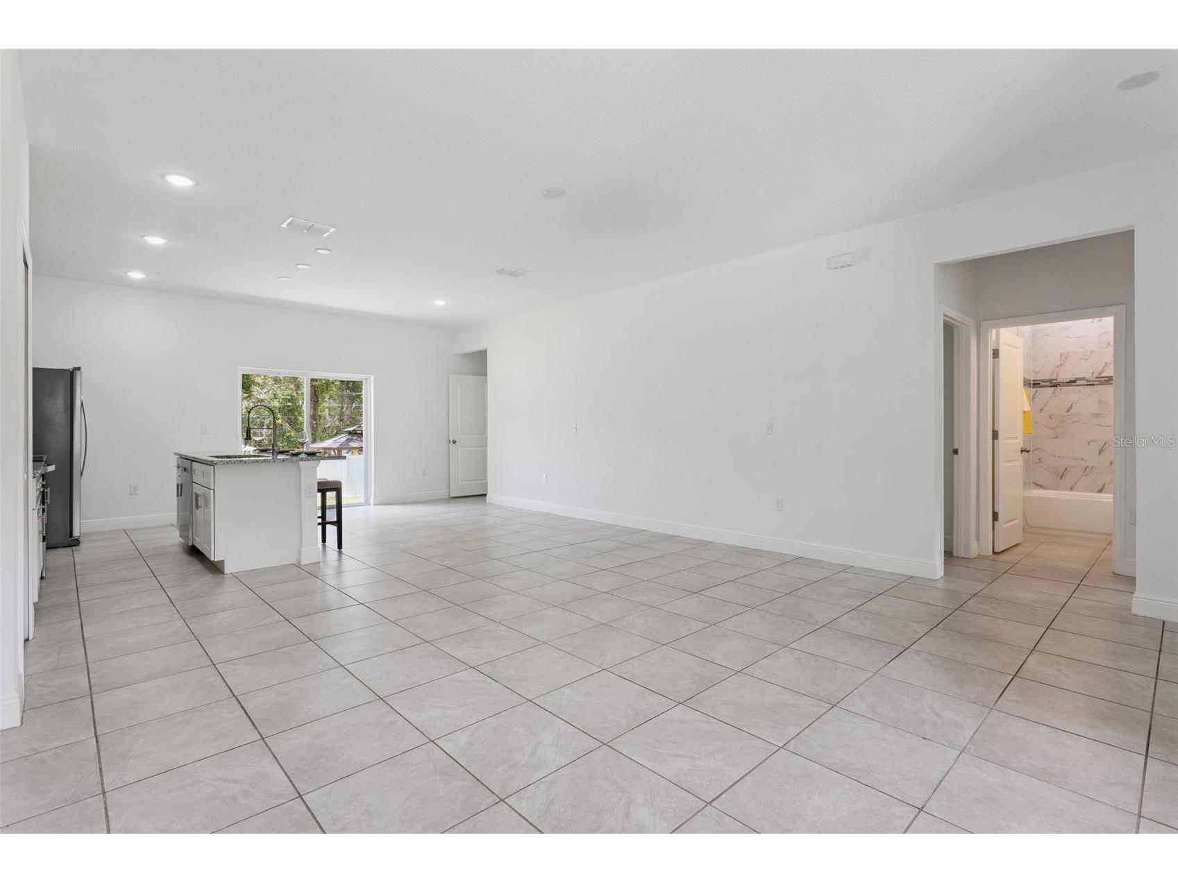 799 W Country Club Boulevard Citrus Springs FL 34434 OM728073 image5
