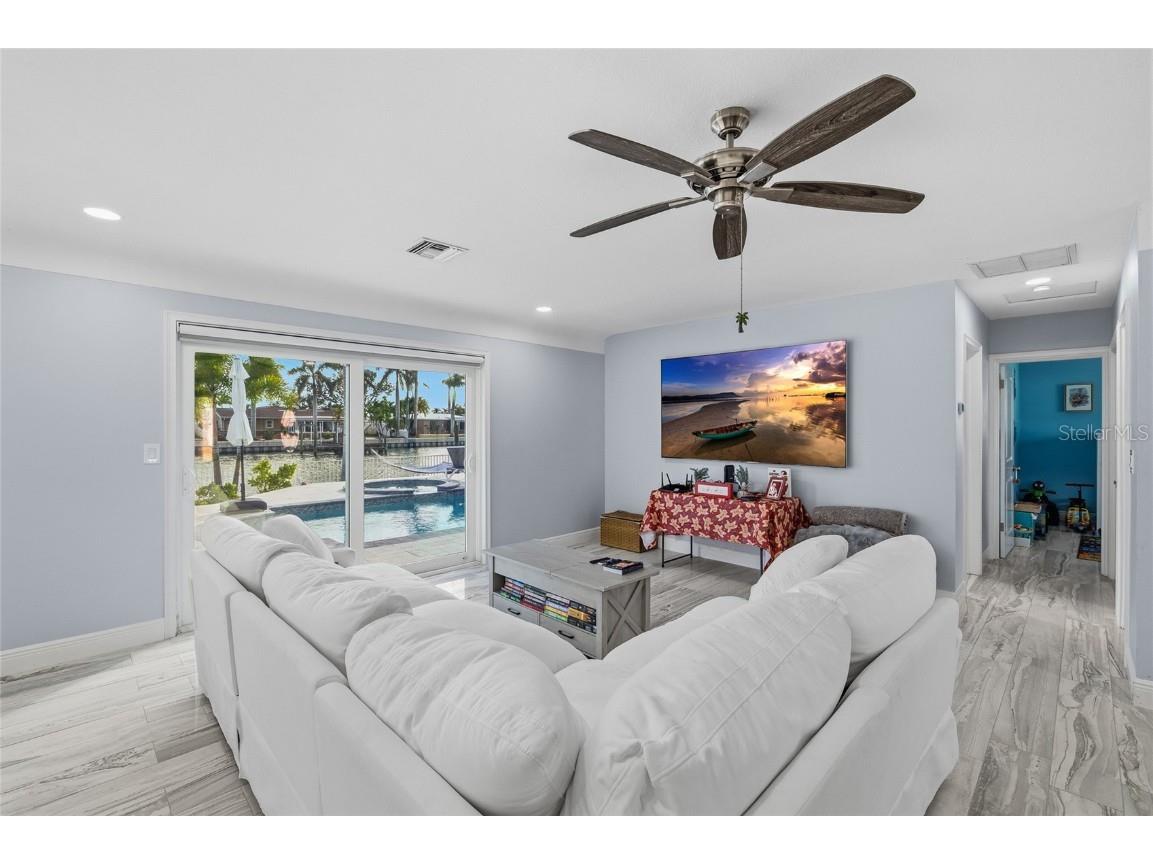 7990 Causeway Boulevard S Saint Pete Beach FL 33707 TB8453229 image14