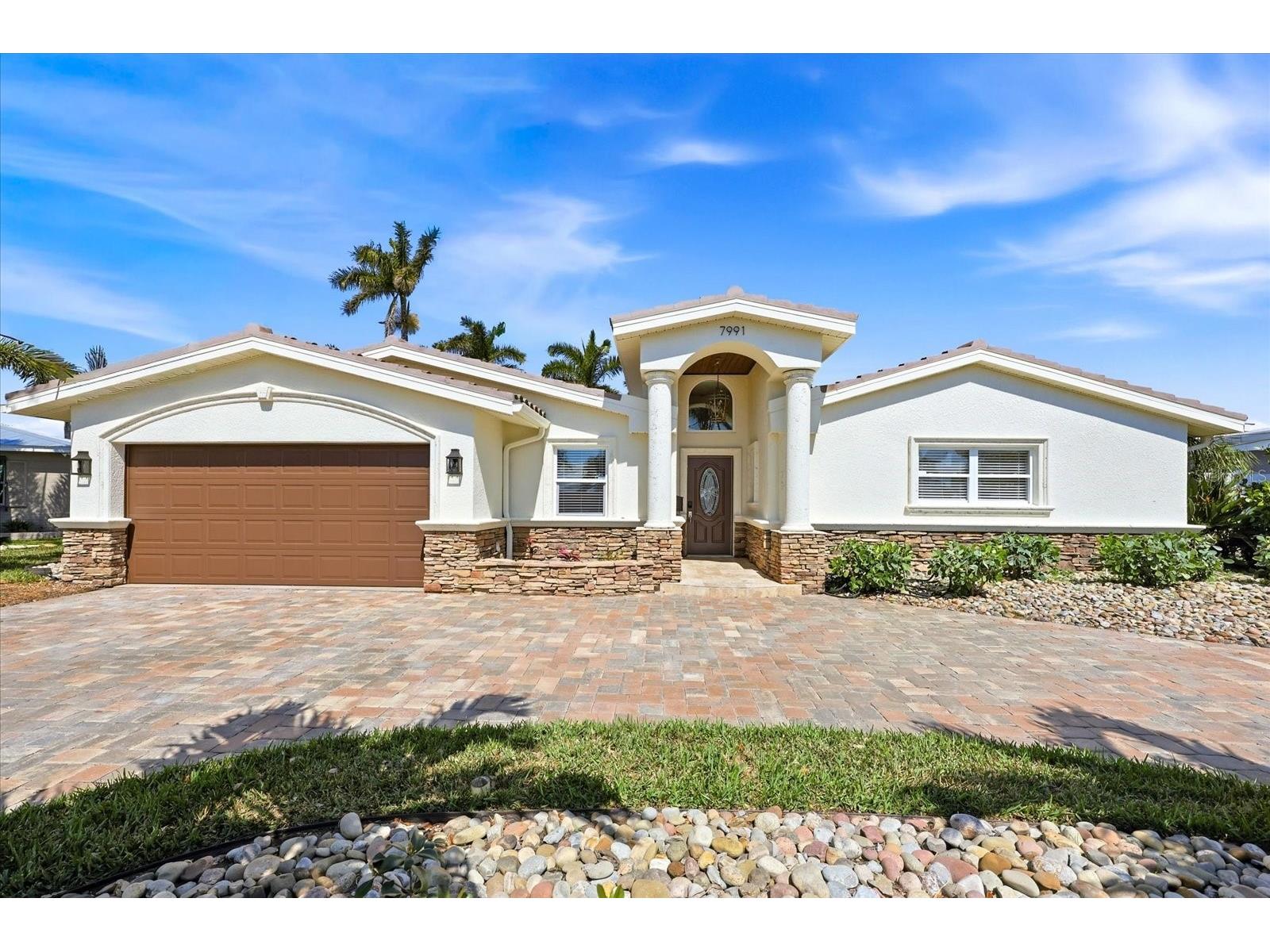 7991 1st Avenue S Saint Petersburg FL 33707 TB8427175 image2