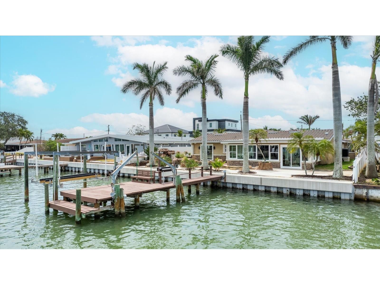 7991 1st Avenue S Saint Petersburg FL 33707 TB8427175 image4