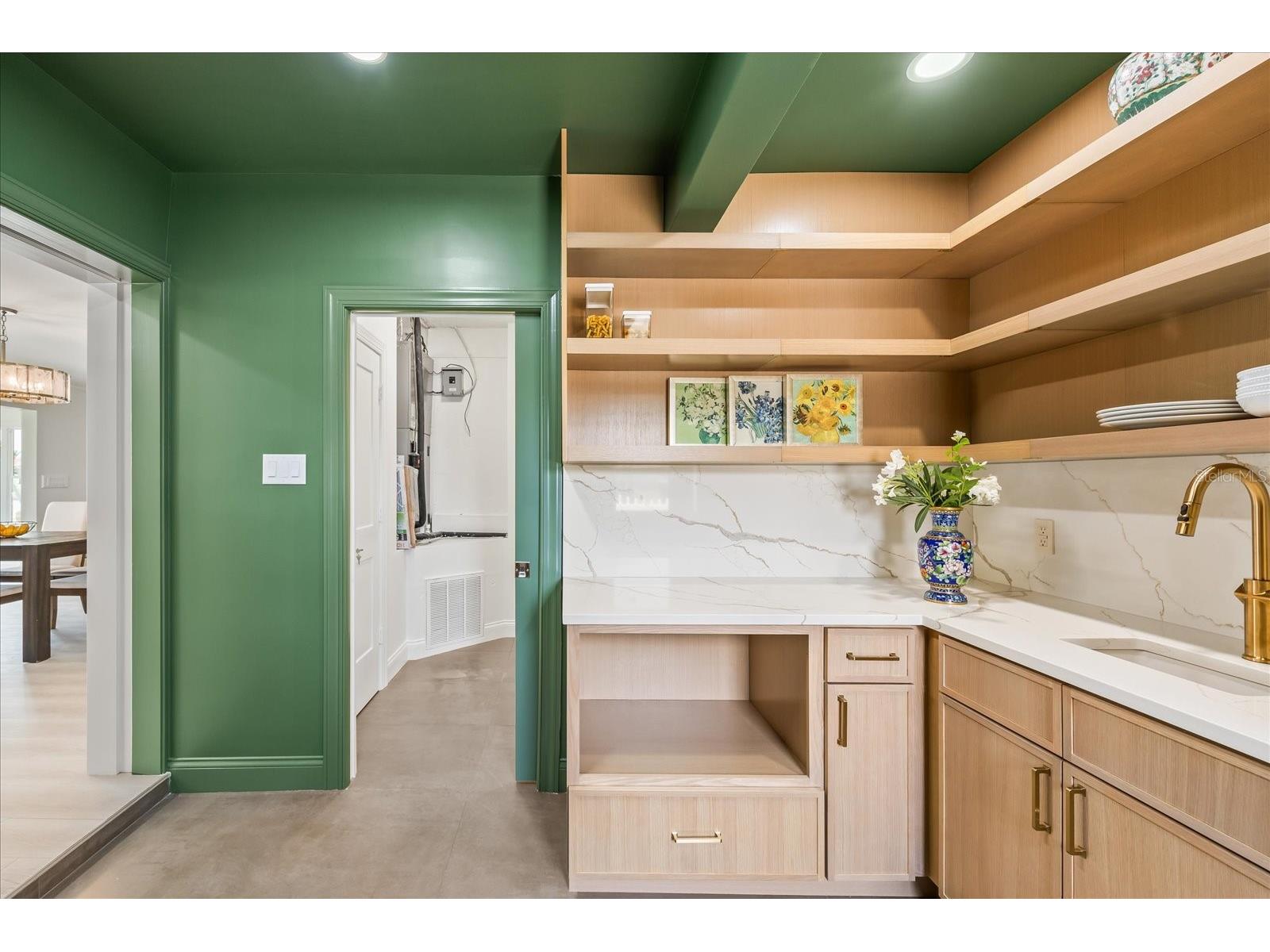 7991 1st Avenue S Saint Petersburg FL 33707 TB8427175 image42