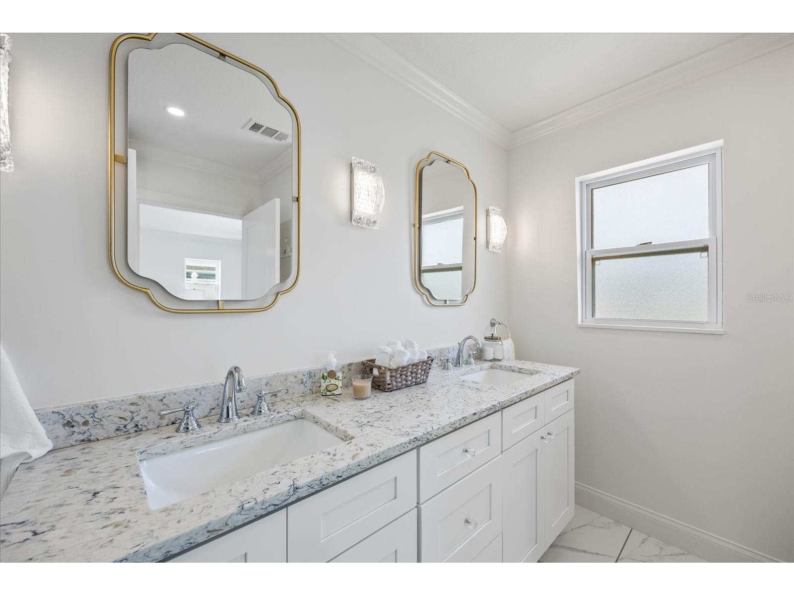 7991 1st Avenue S Saint Petersburg FL 33707 TB8427175 image48