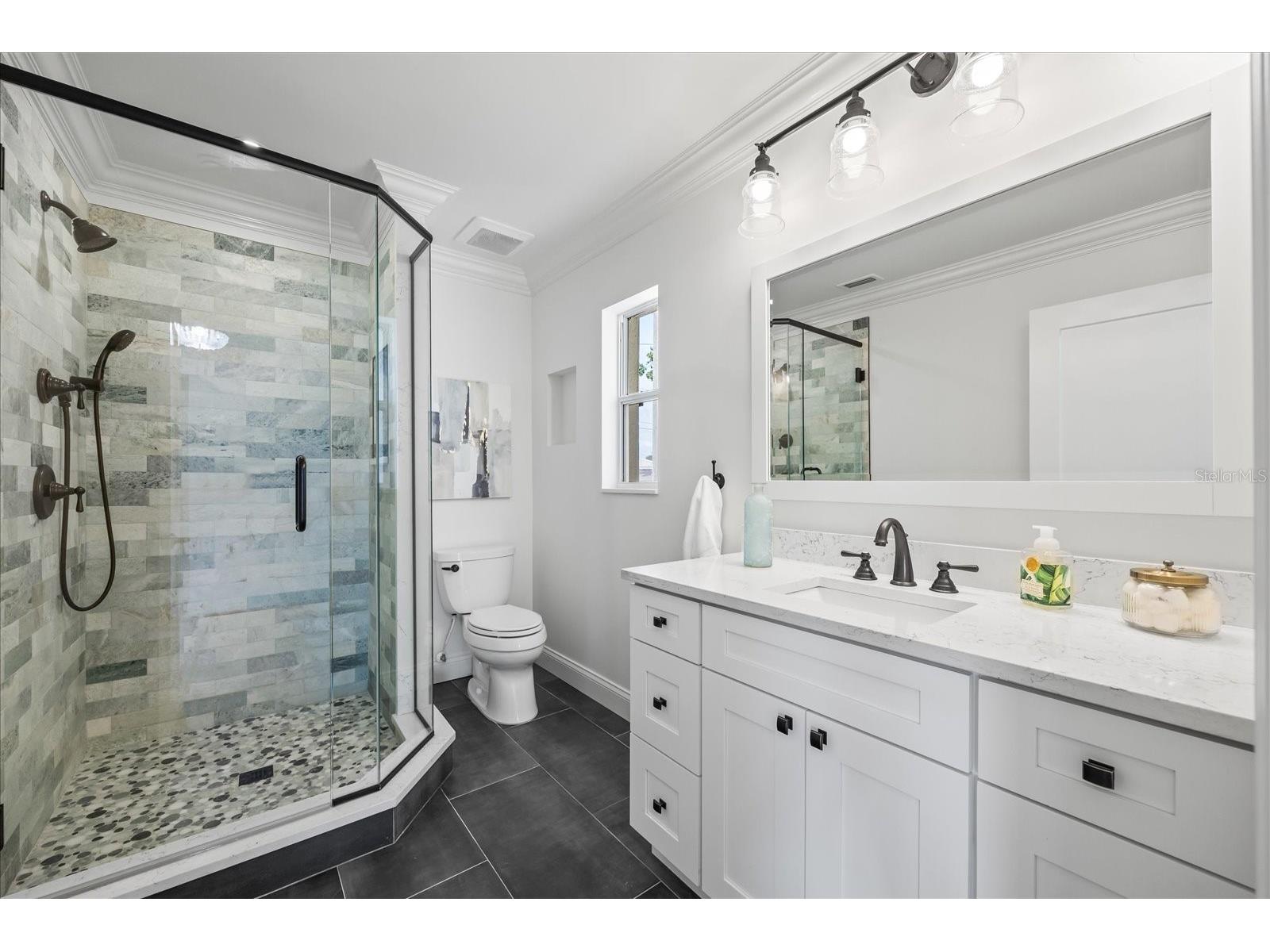 7991 1st Avenue S Saint Petersburg FL 33707 TB8427175 image52