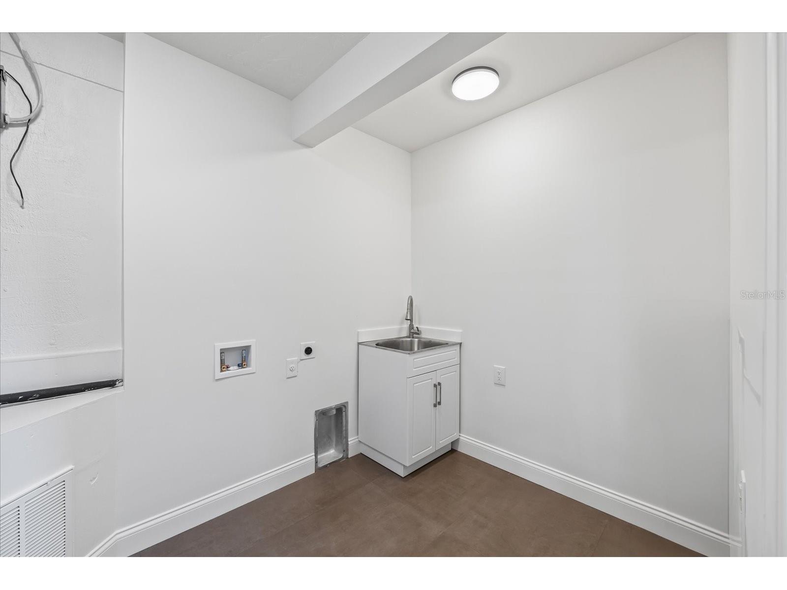 7991 1st Avenue S Saint Petersburg FL 33707 TB8427175 image53