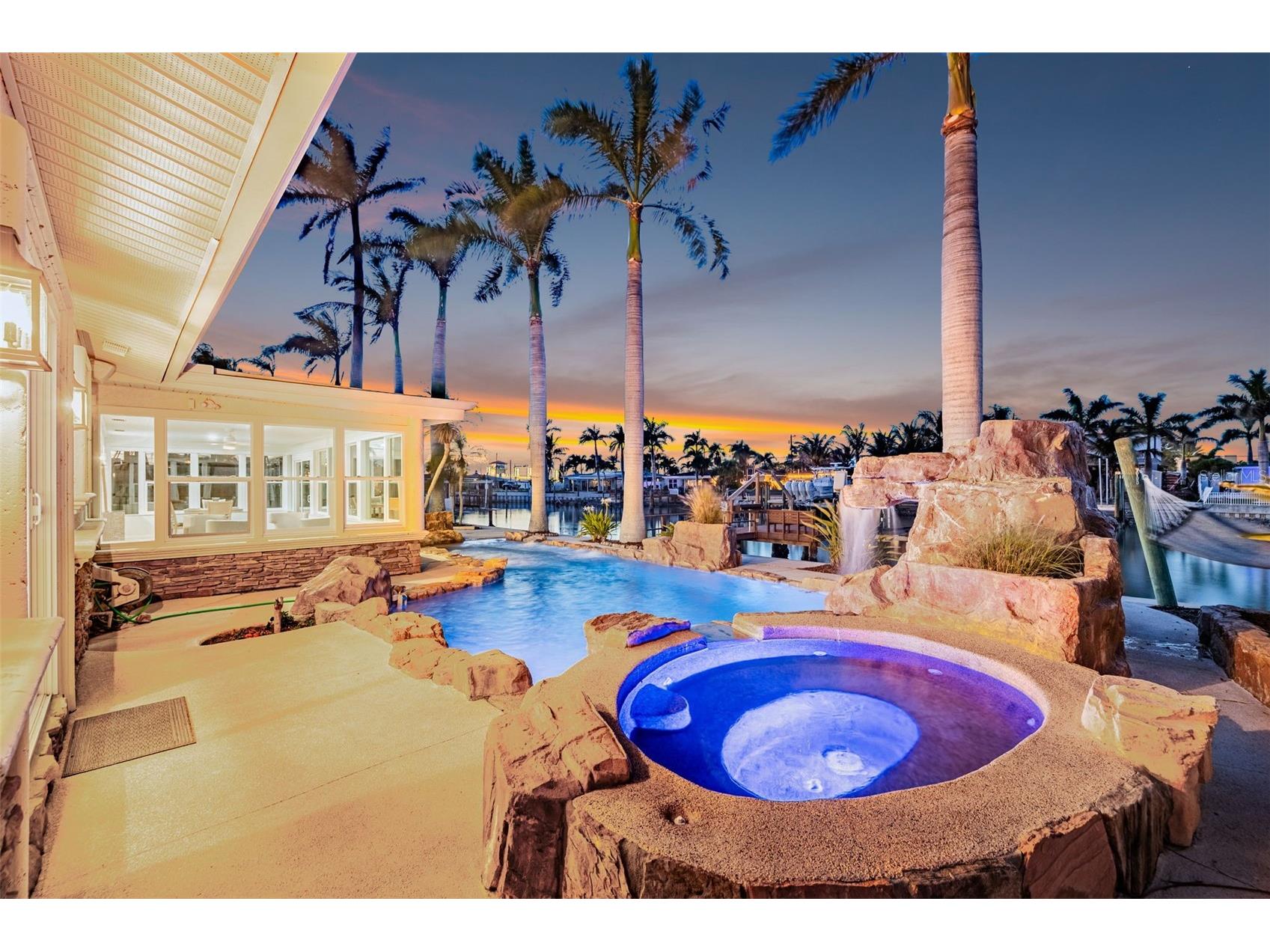 7991 1st Avenue S Saint Petersburg FL 33707 TB8487683 image37