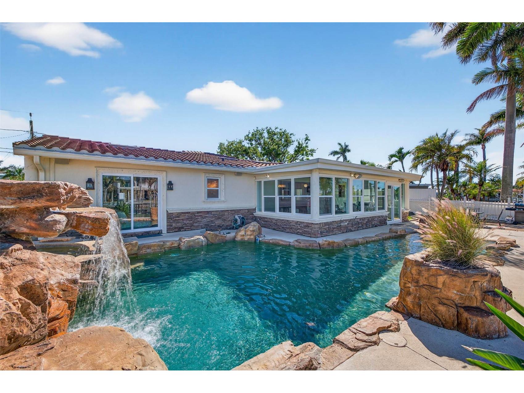 7991 1st Avenue S Saint Petersburg FL 33707 TB8487683 image55