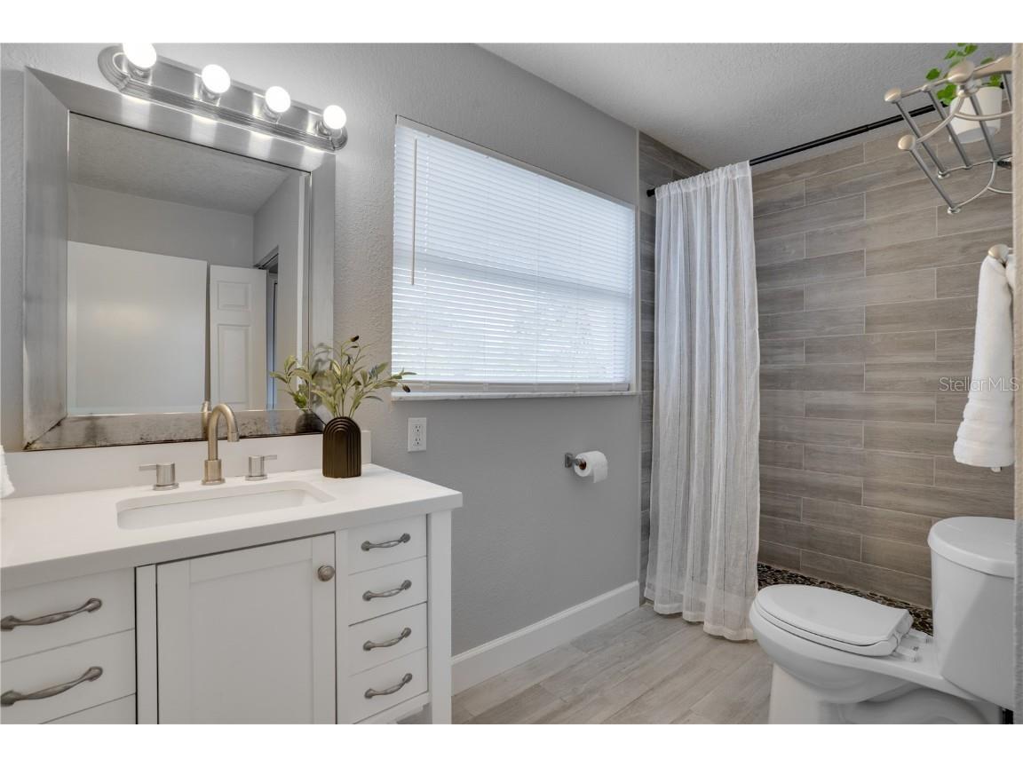 7991 24th Avenue N Saint Petersburg FL 33710 TB8436575 image23