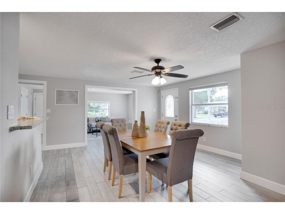 7991 24th Avenue N Saint Petersburg FL 33710 TB8436575 image5