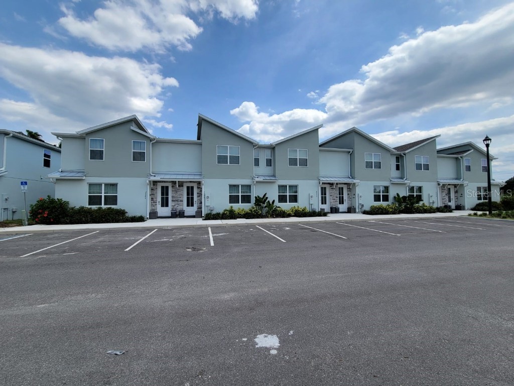 7992 Formosa Valley Place Kissimmee FL 34747 O6036777 image1