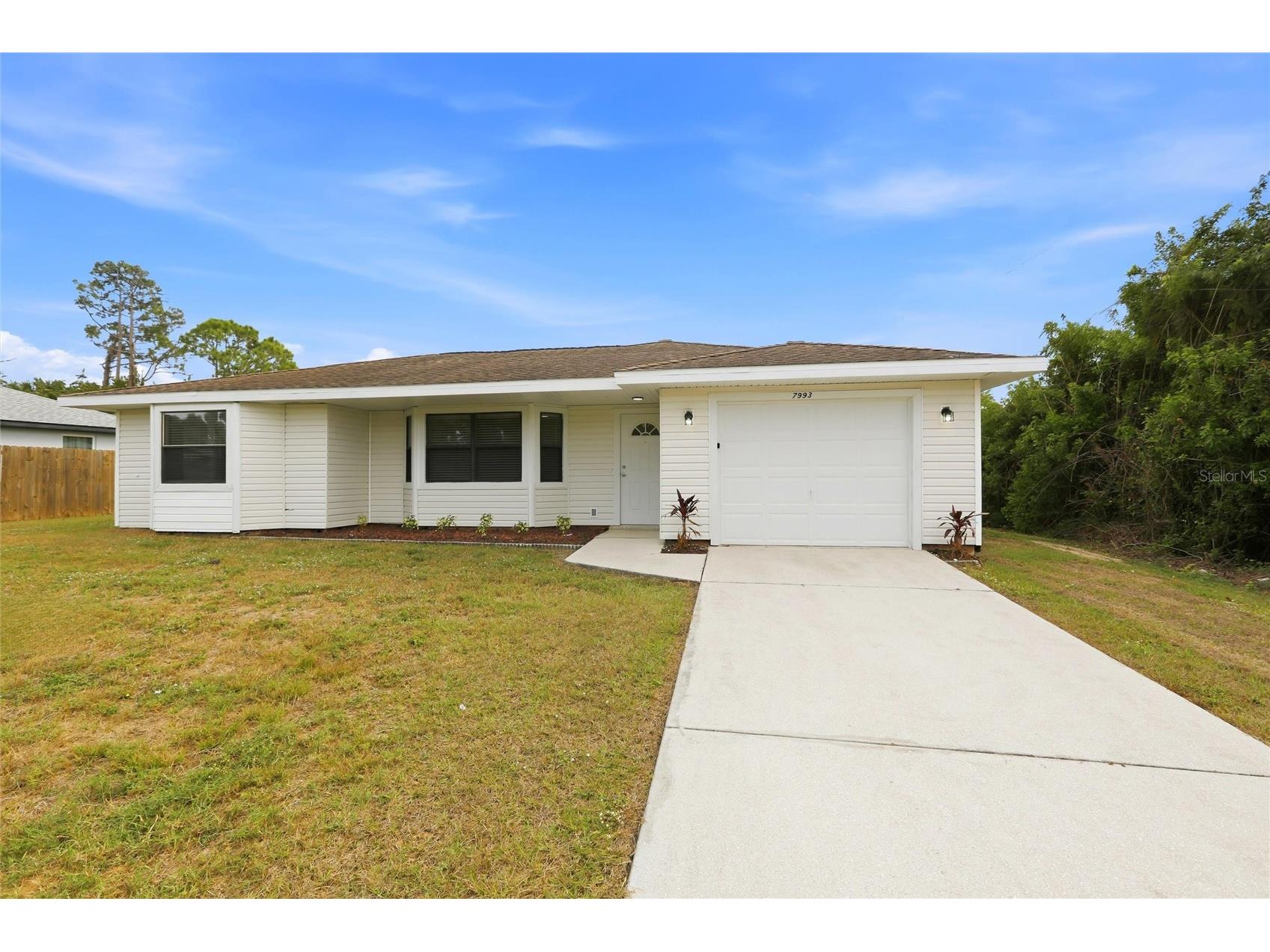 7993 Rockwell Avenue North Port FL 34291 C7519015 image1