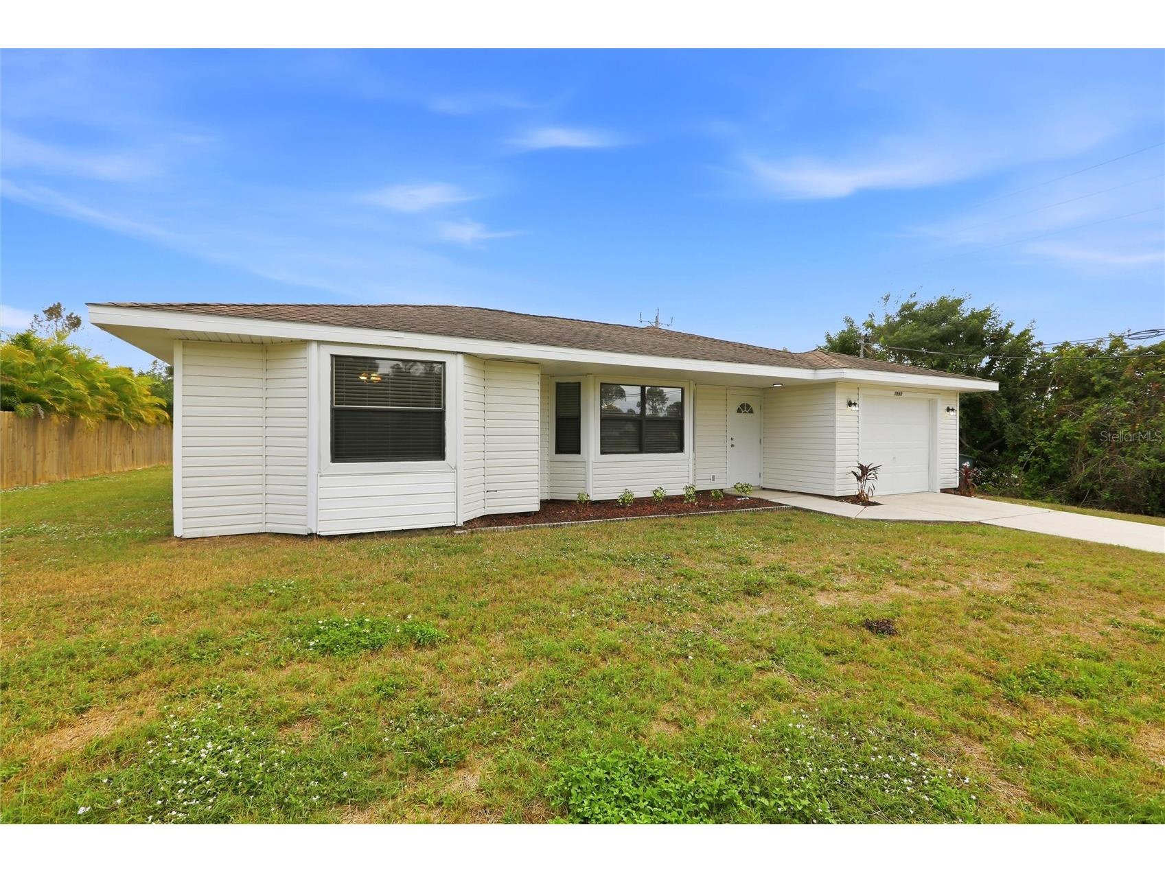 7993 Rockwell Avenue North Port FL 34291 C7519015 image2