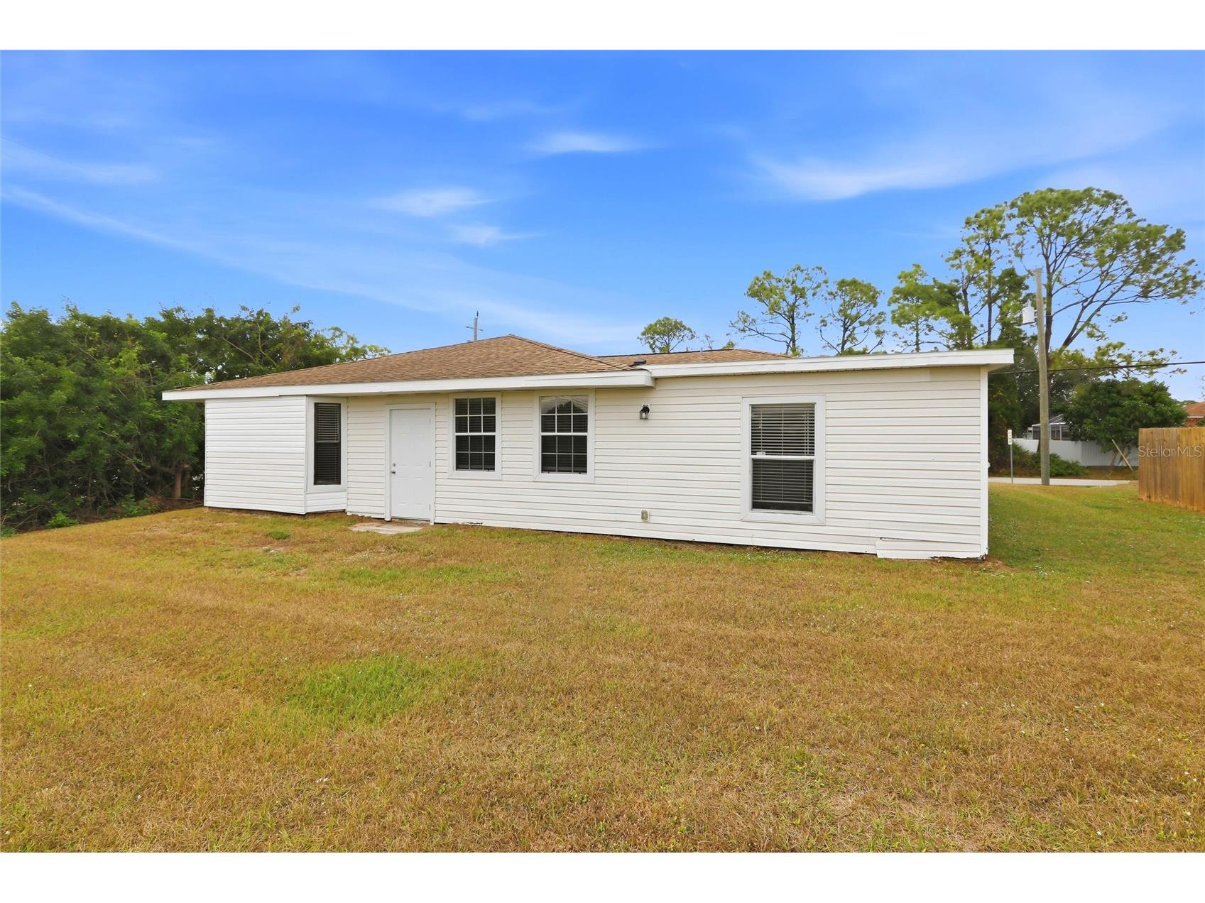 7993 Rockwell Avenue North Port FL 34291 C7519015 image39