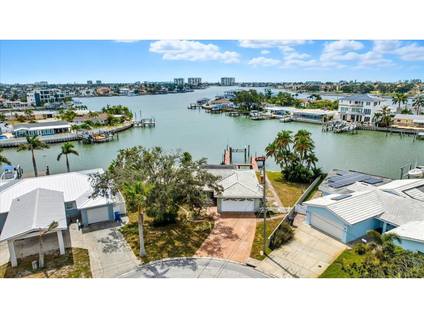 7998 1st Avenue S Saint Petersburg FL 33707 TB8417330 image1