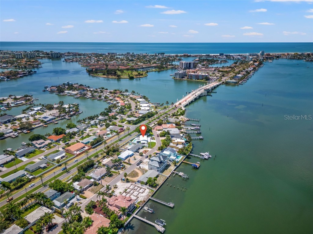 7998 Causeway Boulevard N Saint Petersburg FL 33707 U8212675 image1