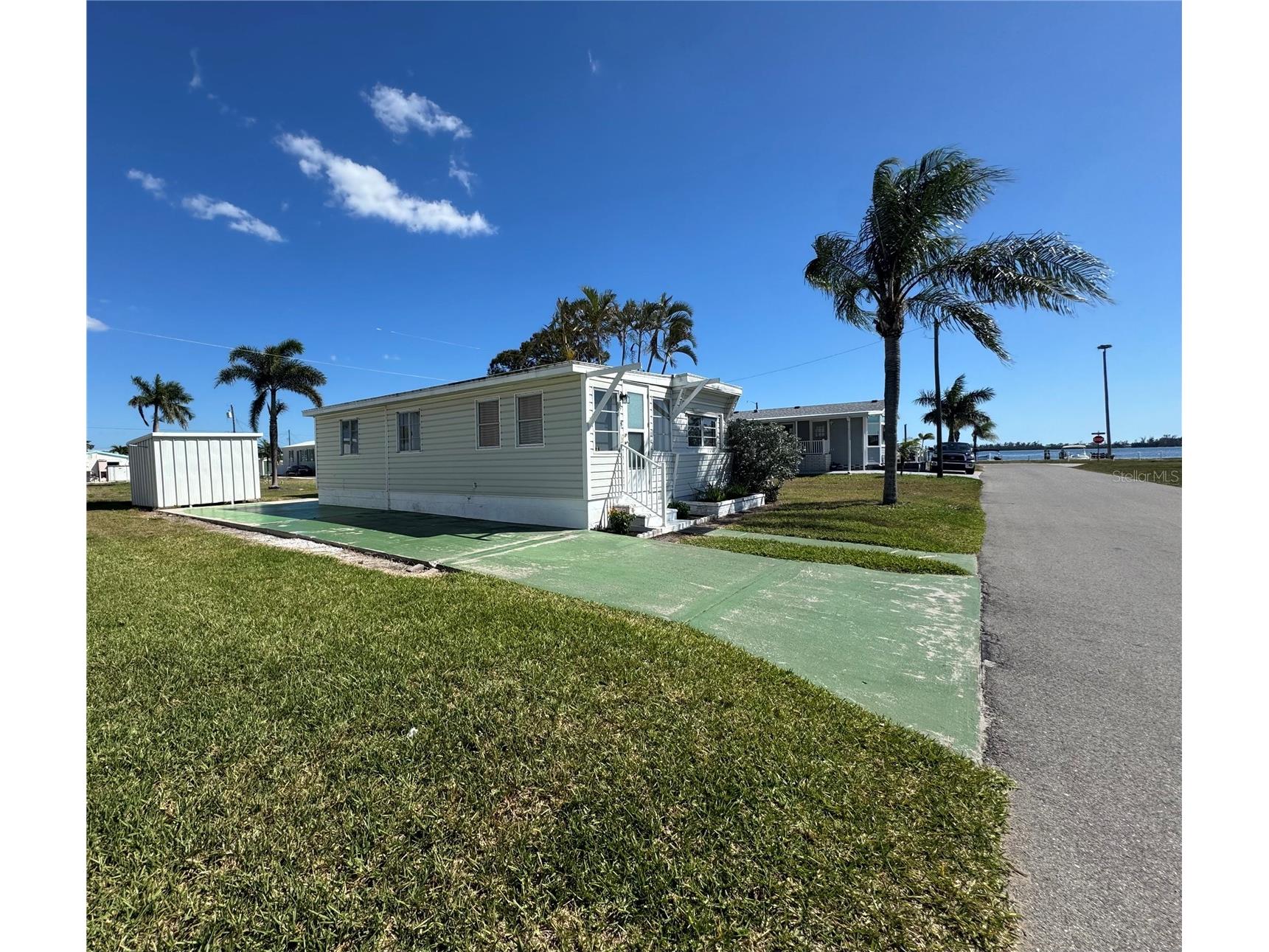 8 6th Street Bradenton FL 34210 - SARASOTA BAY/INTRACOASTAL A4689687 image4