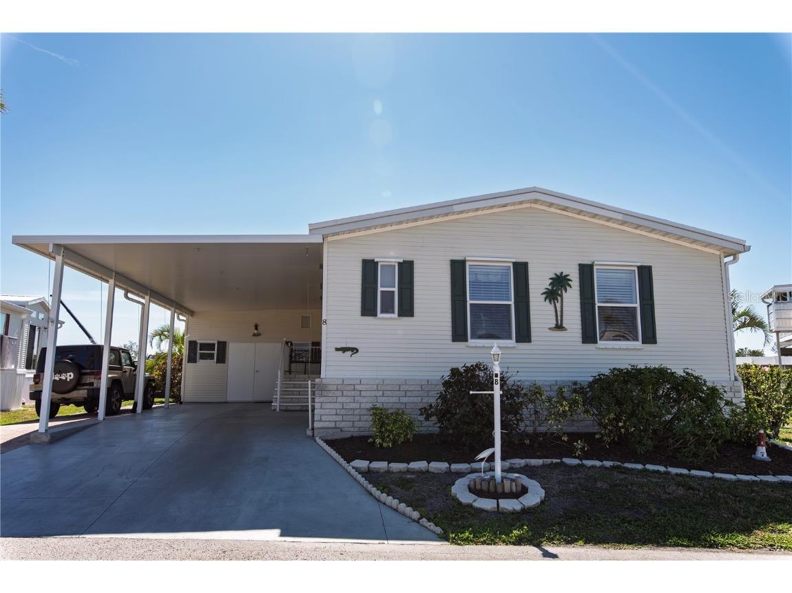 8 Alligator Avenue Punta Gorda FL 33950 - ALLIGATOR CREEK C7507193 image1