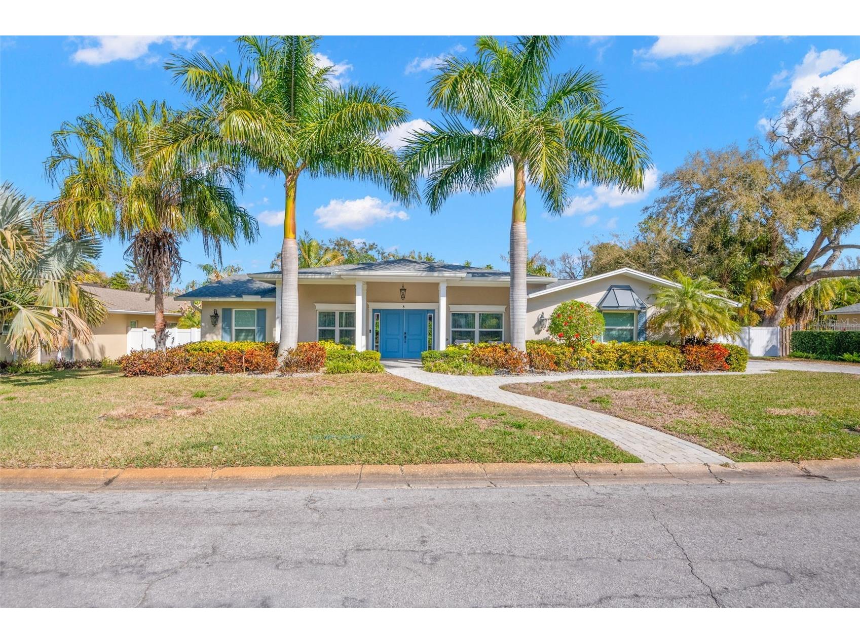 8 Ambleside Drive Belleair FL 33756 TB8483530 image1