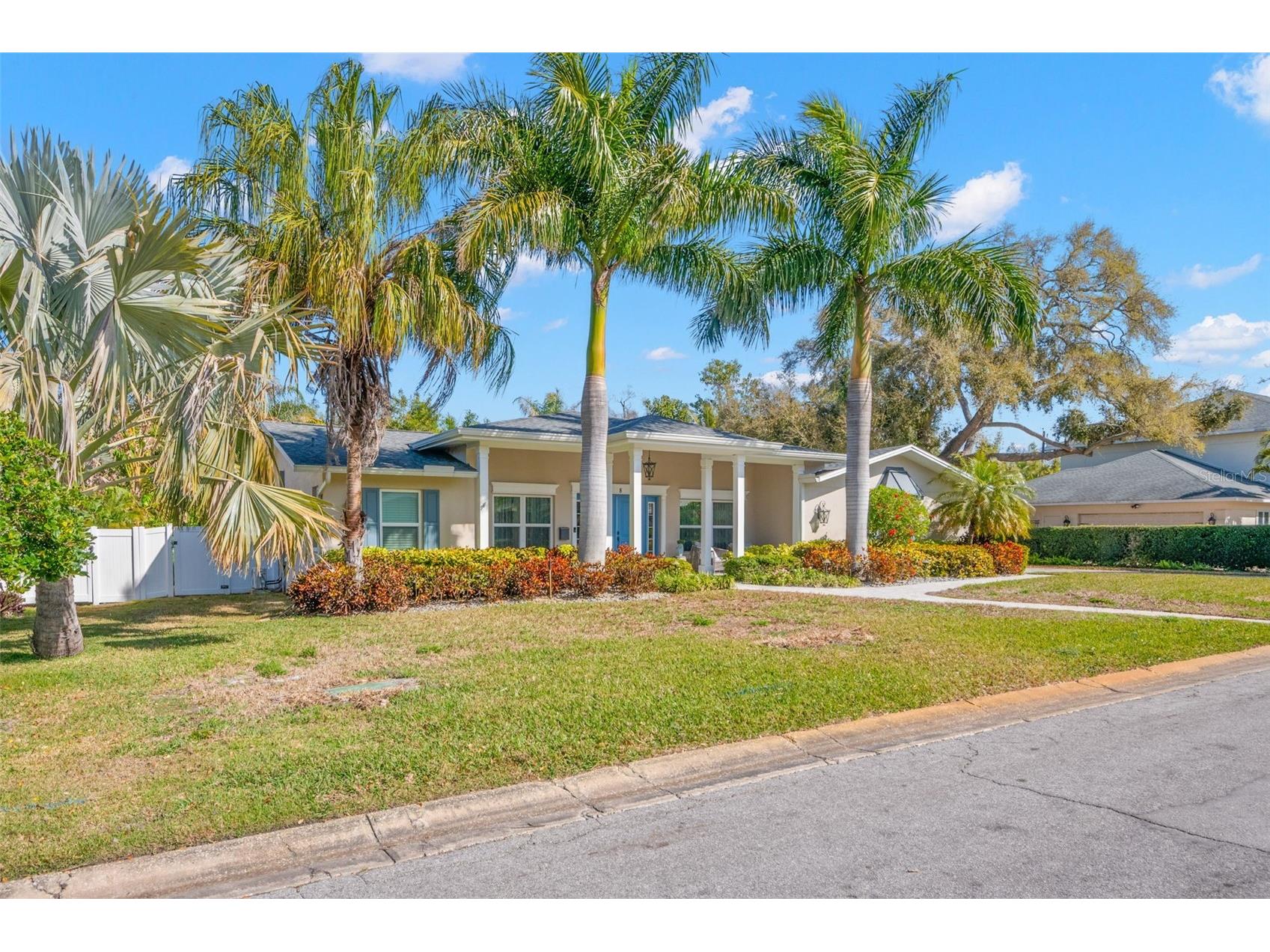 8 Ambleside Drive Belleair FL 33756 TB8483530 image2