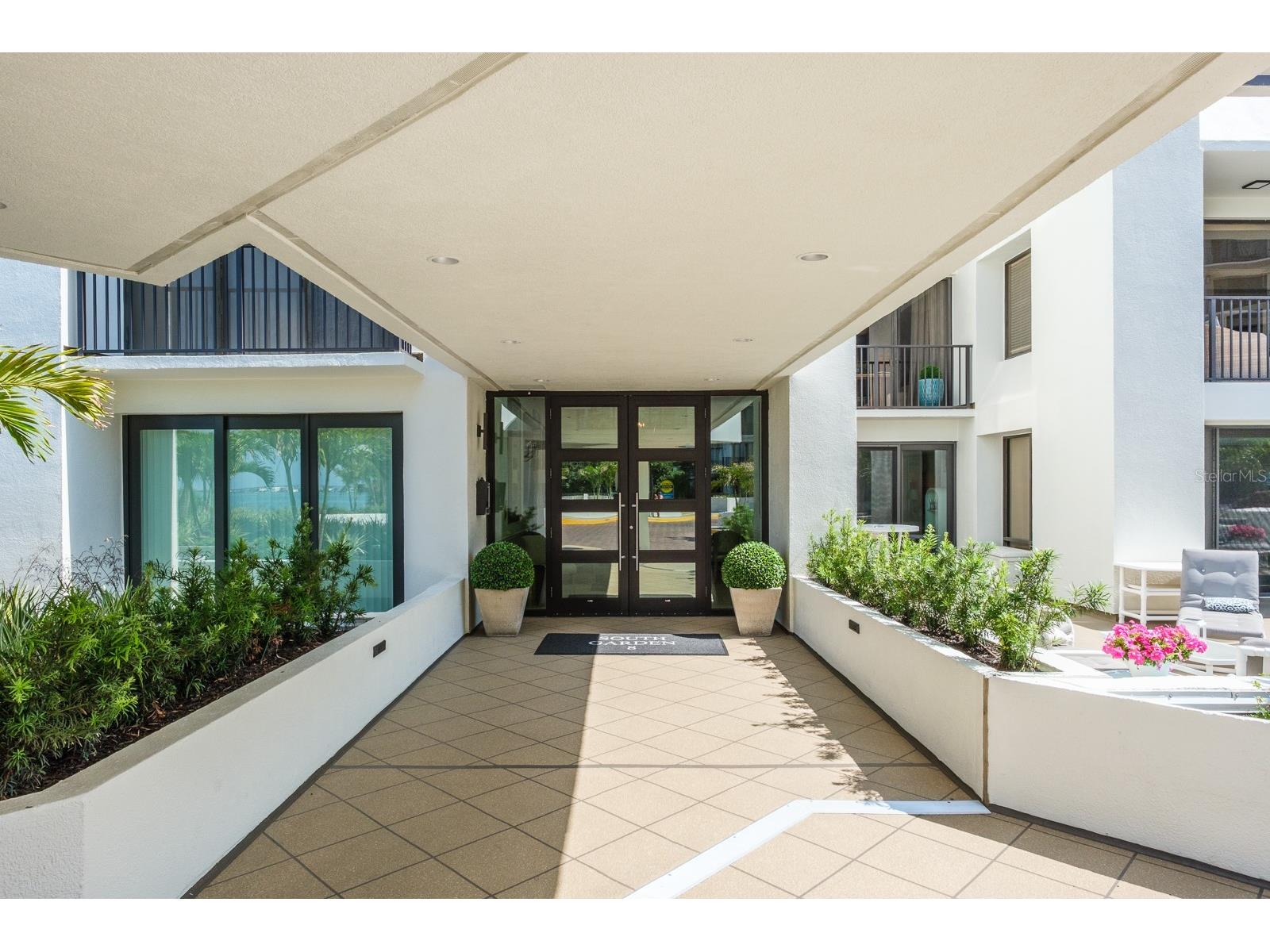 8 Belleview Boulevard #108 Belleair FL 33756 TB8478158 image3