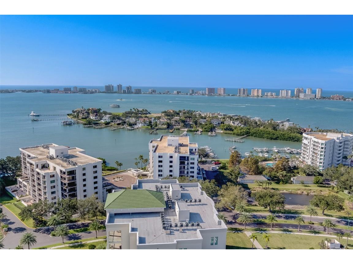 8 Belleview Boulevard #304 Belleair FL 33756 - CLEARWATER BAY U8236716 image1