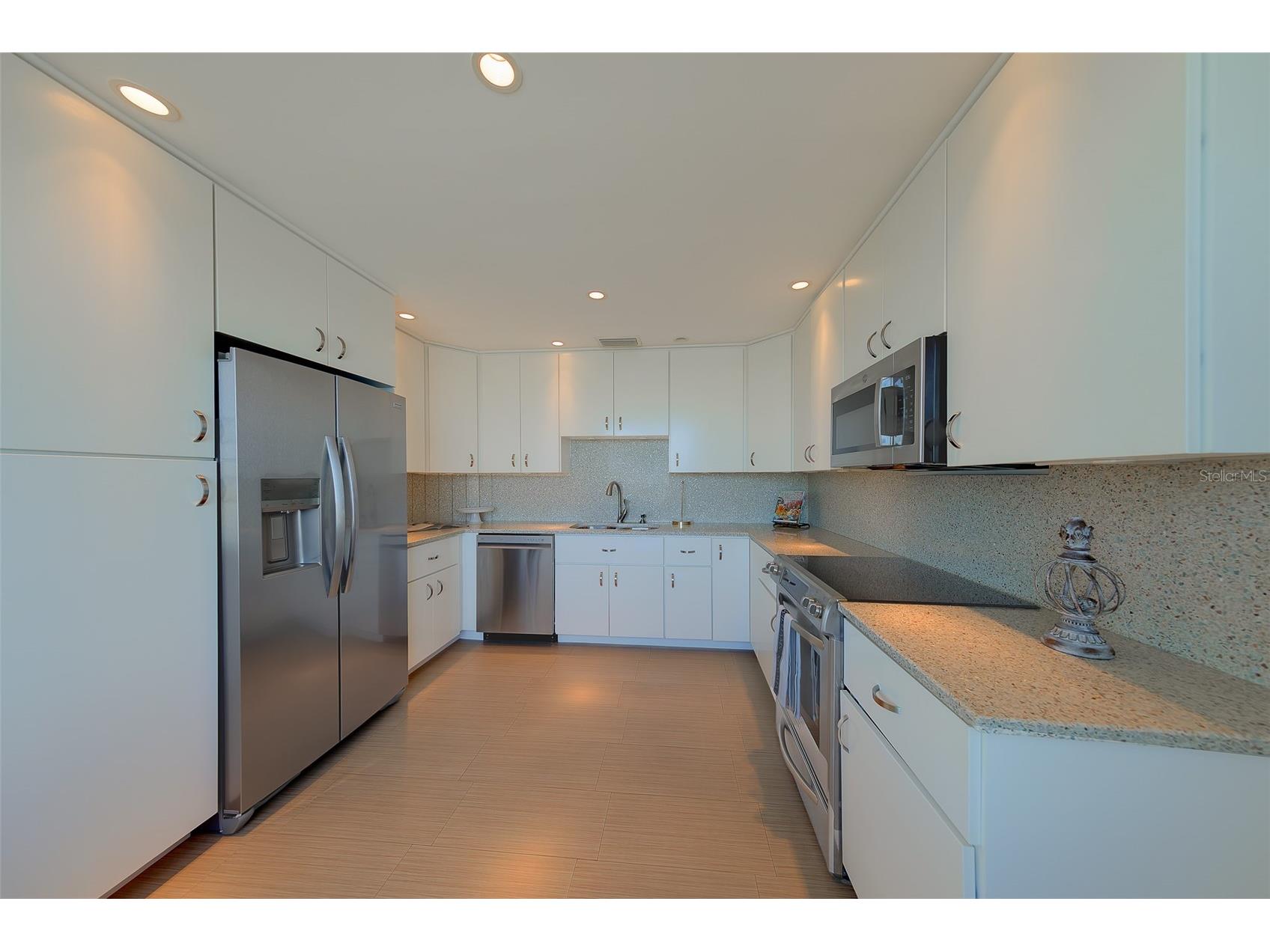 8 Belleview Boulevard #507 Belleair FL 33756 TB8507843 image17