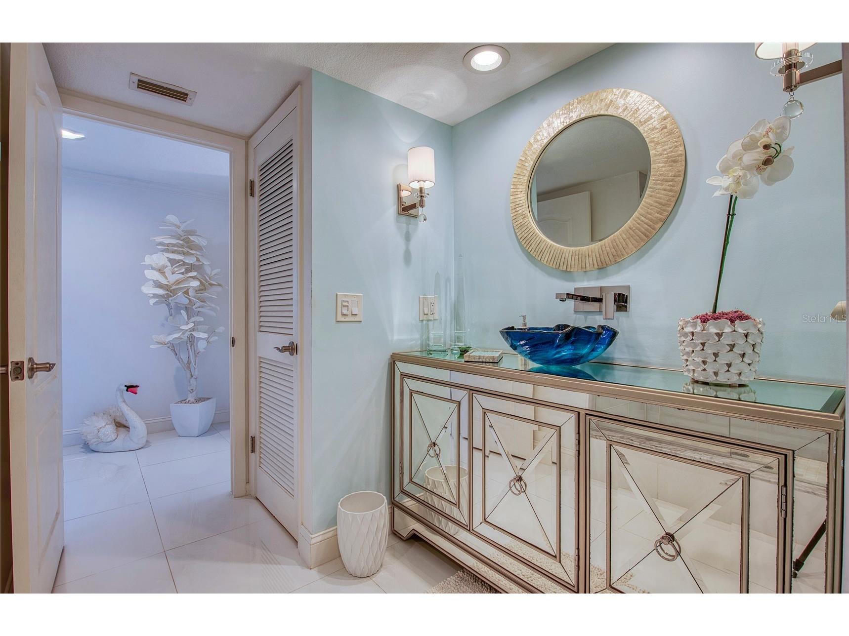 8 Belleview Boulevard #702 Belleair FL 33756 - BAY INTERCOASTAL TB8466591 image47