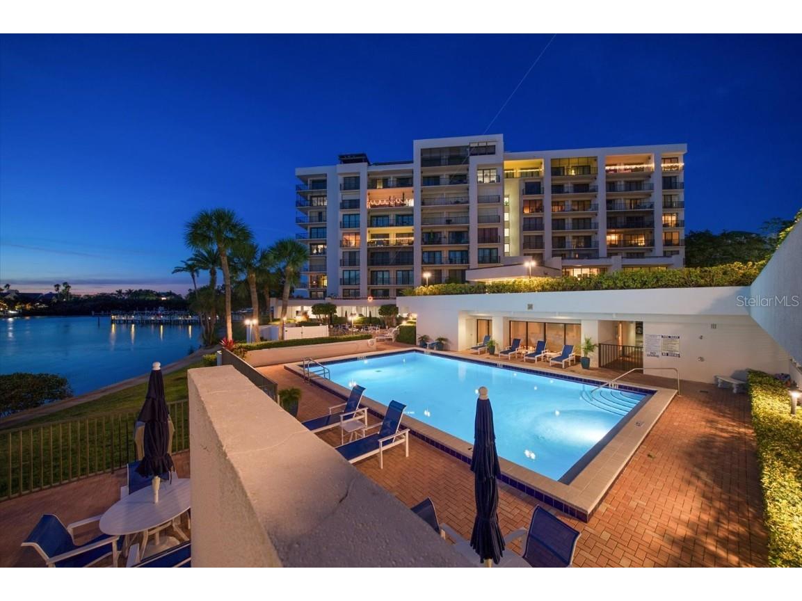 8 Belleview Boulevard #704 Belleair FL 33756 - CLEARWATER HARBOR U8243743 image1